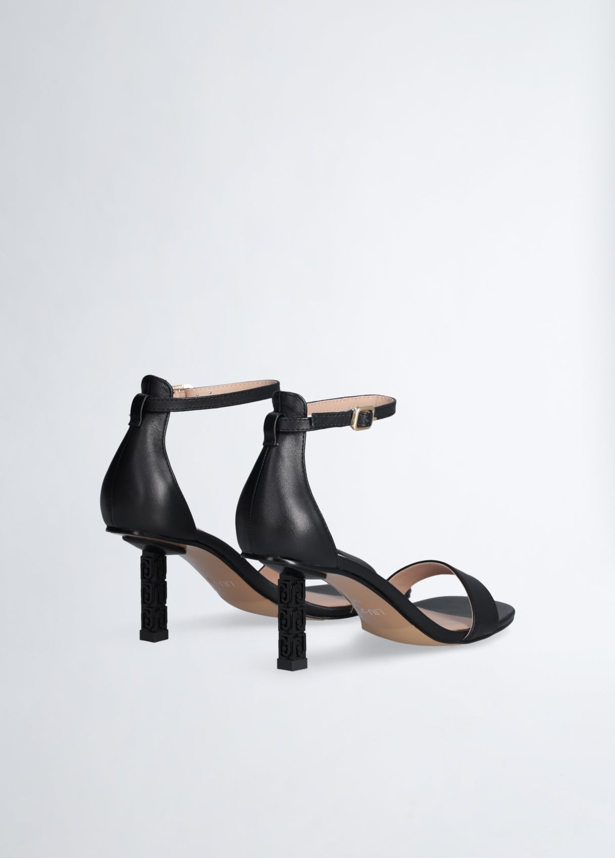 SA5049P00622222237-black