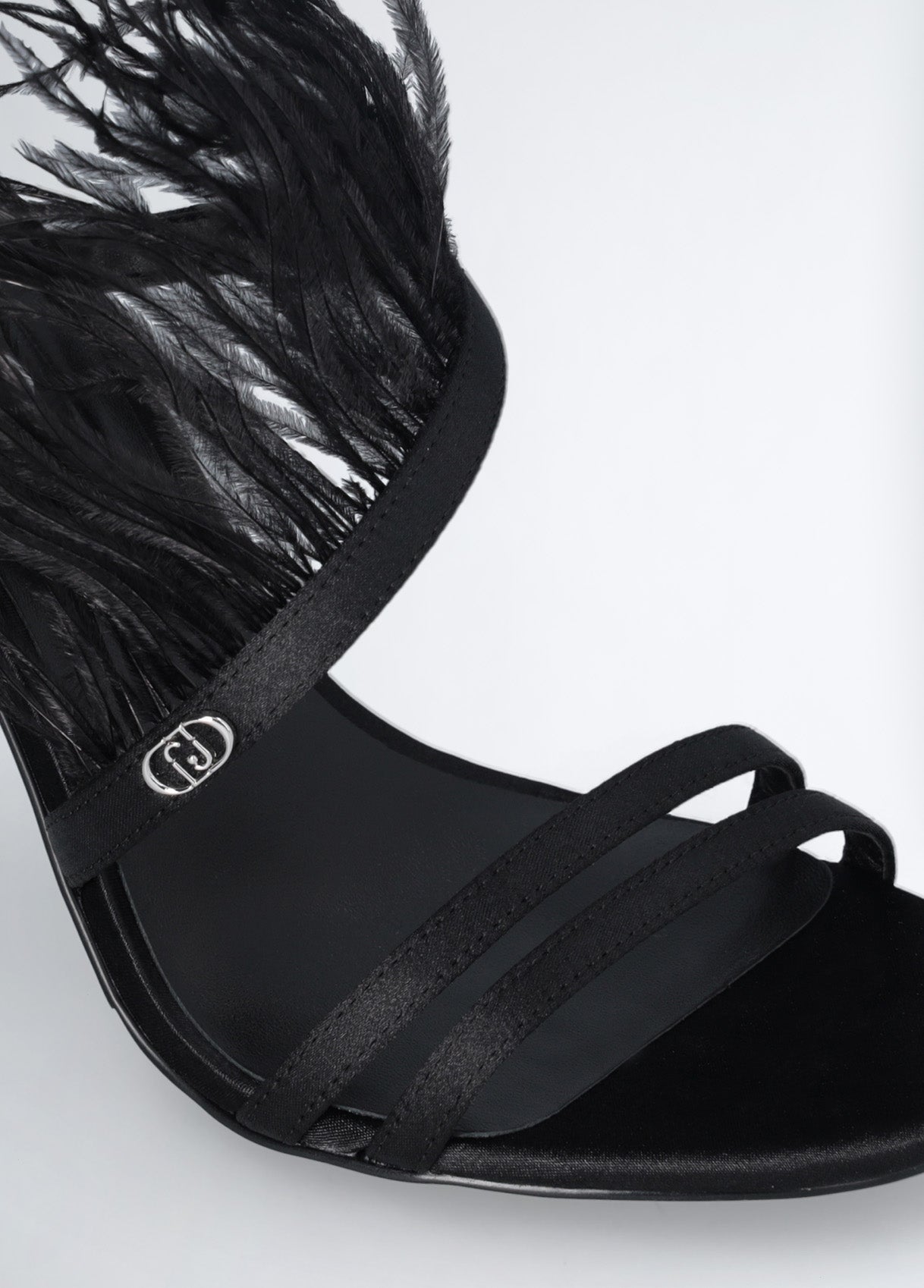 SA5057T51062222241-black