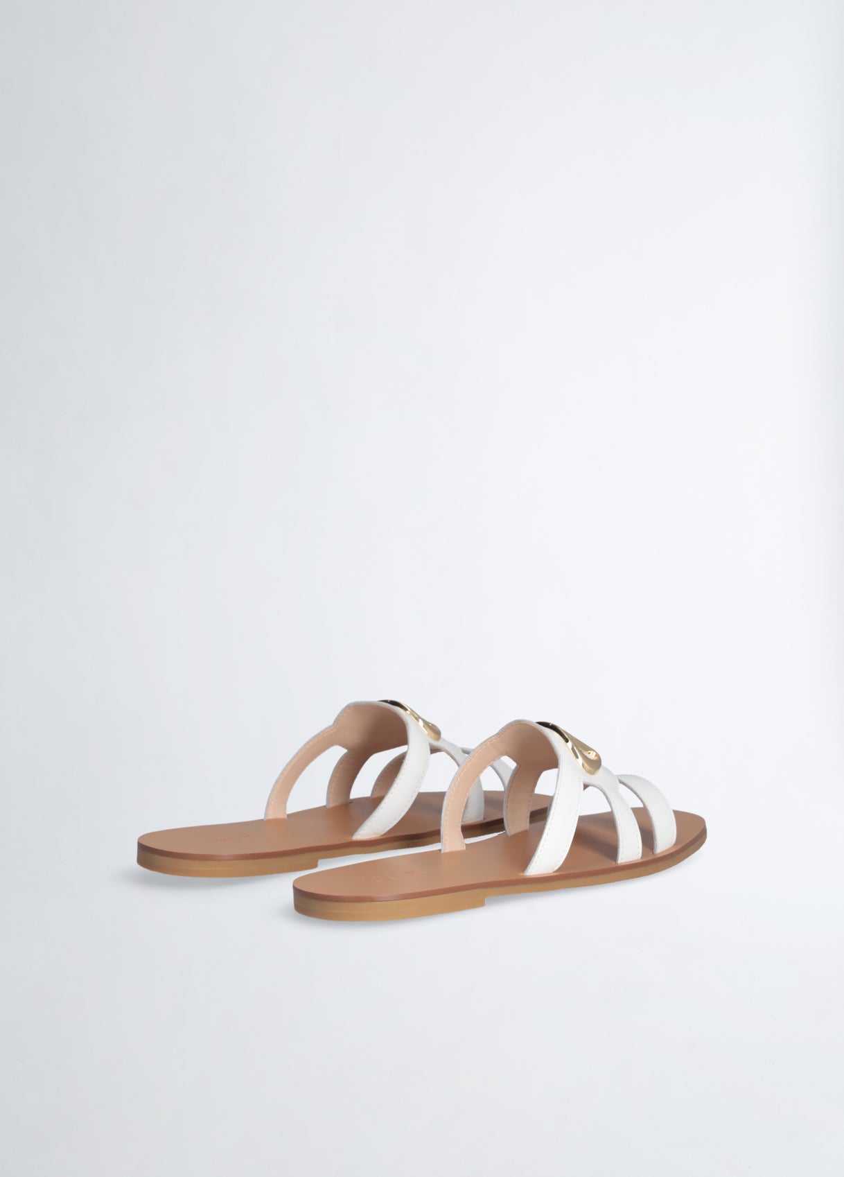 SA5083P01020106541-white