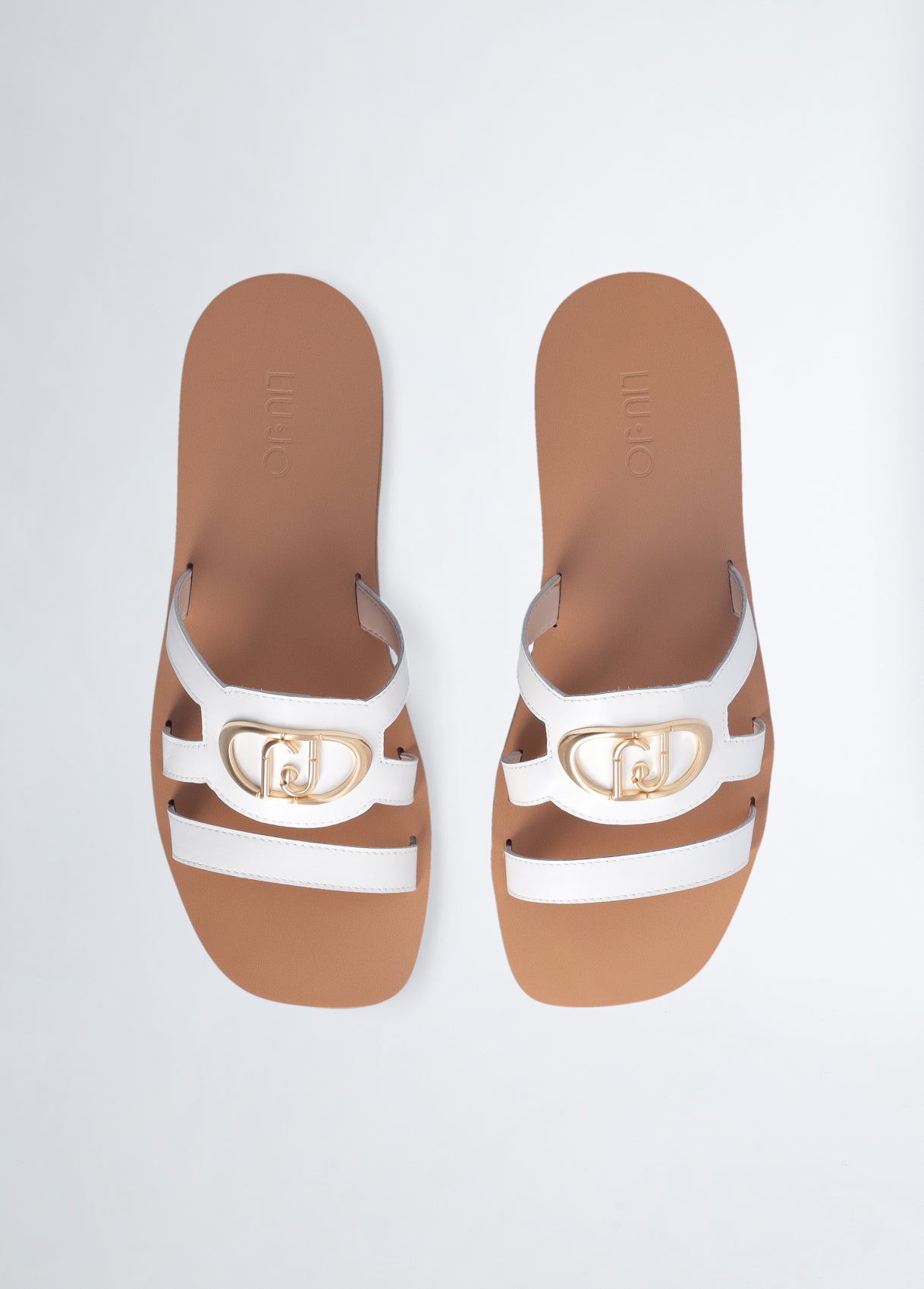 SA5083P01020106541-white