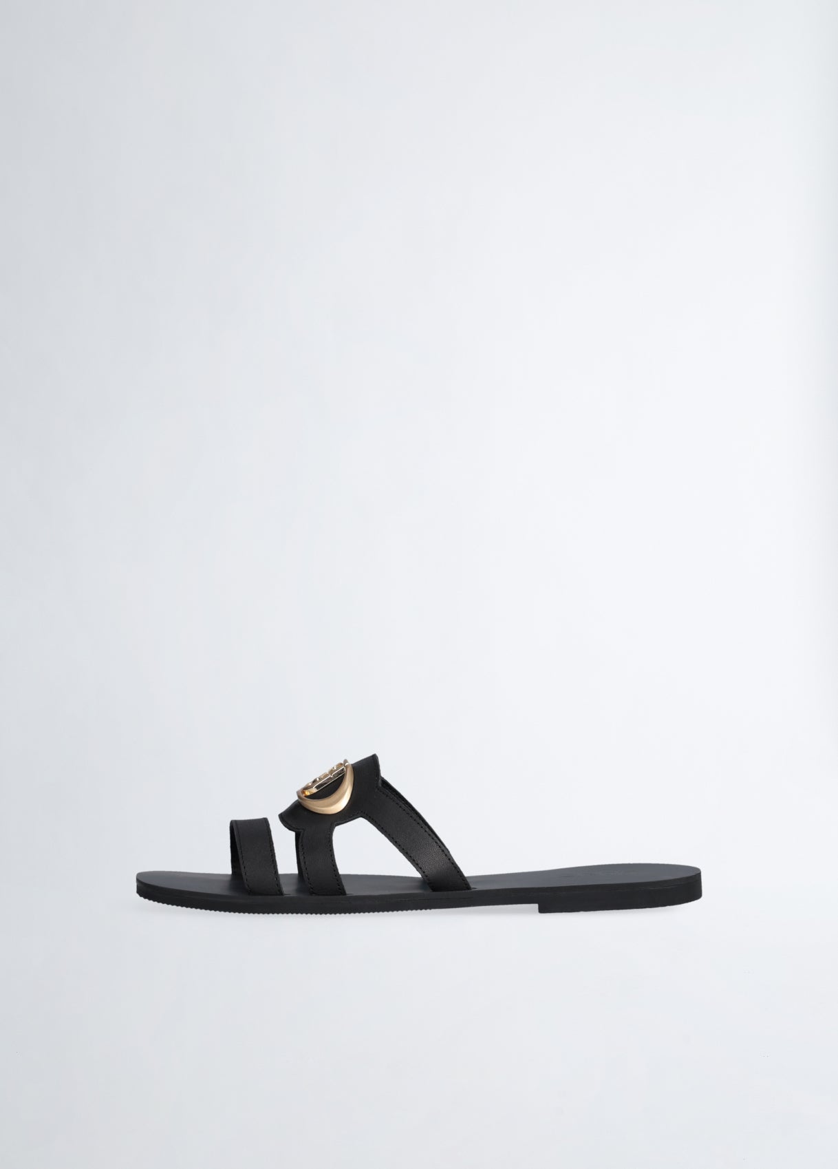 SA5083P01022222241-black