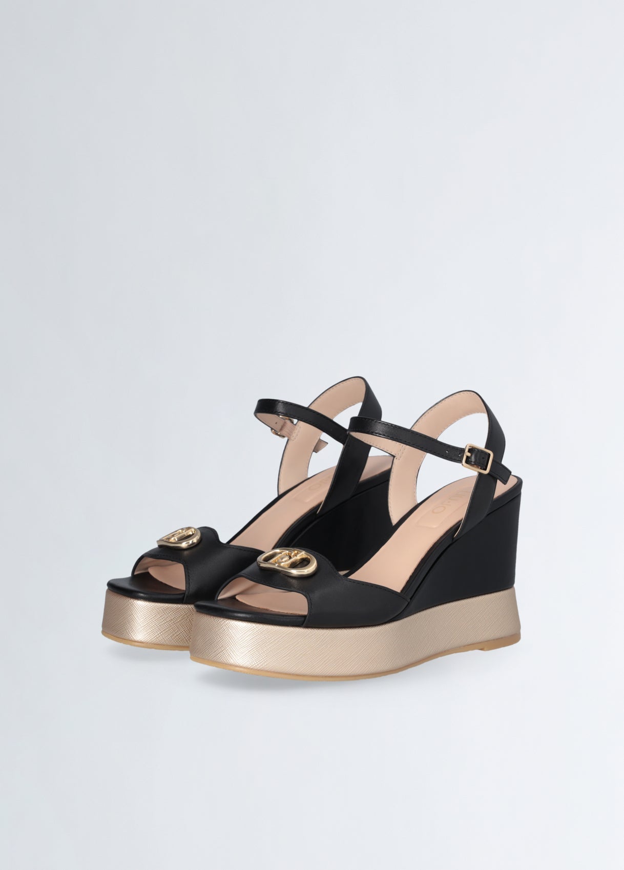 SA5117P01022222238.5-black