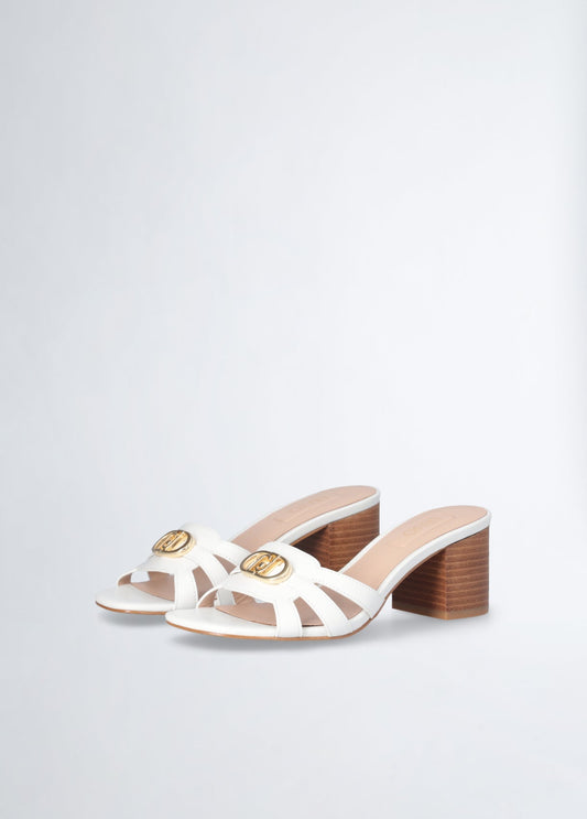 SA5147P01020106541-white