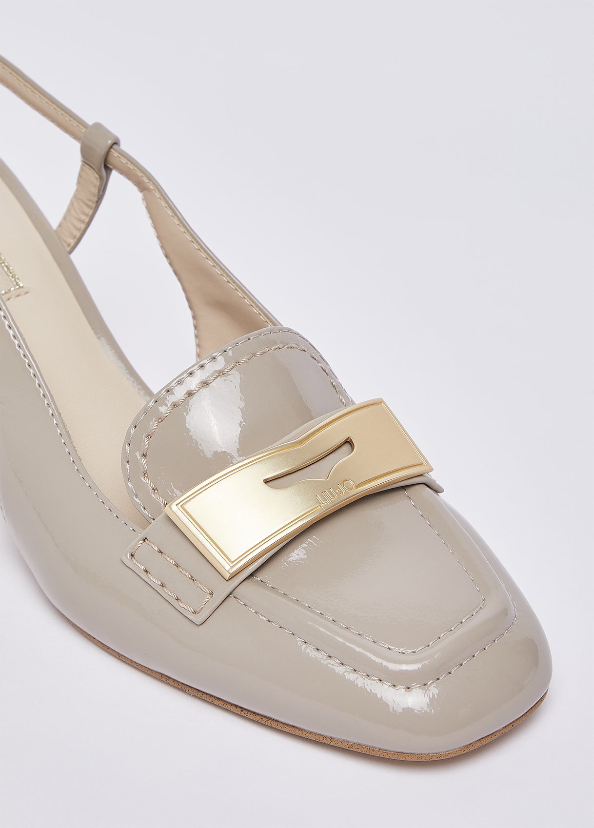 SA6011EX226S395137-Beige