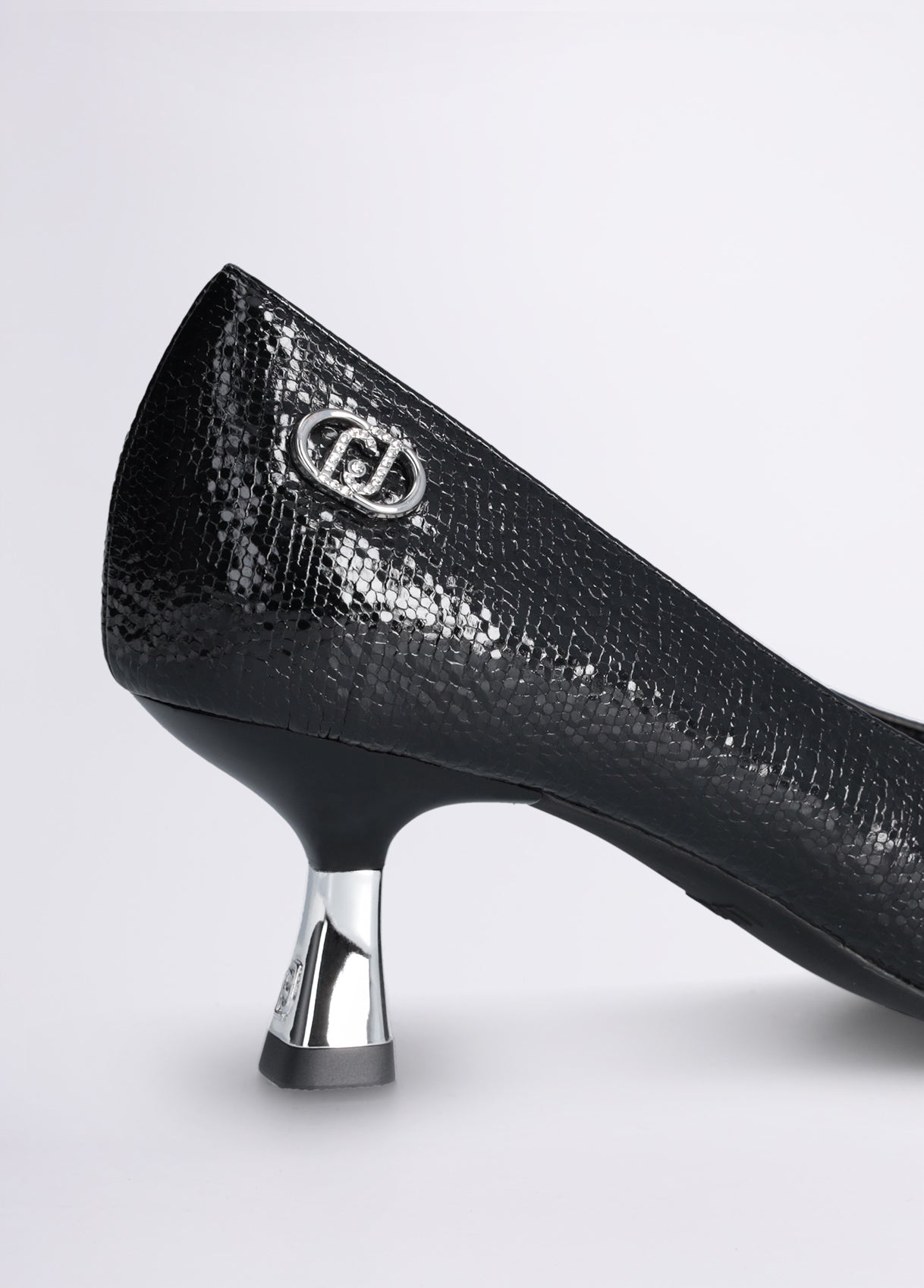 SF4023EX0192222239.5-black