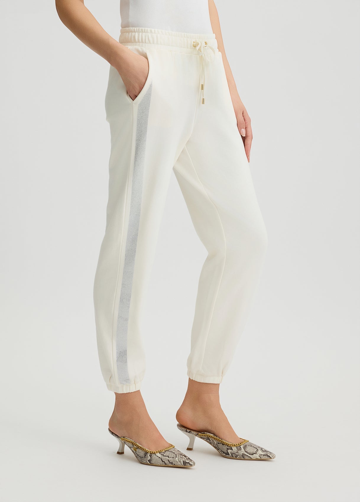 TA5051FS00010105XXS-white