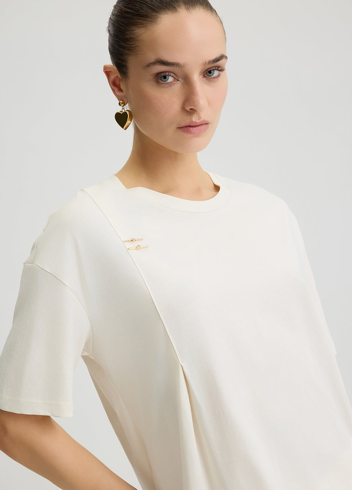 TA5186JS92310105XXS-white