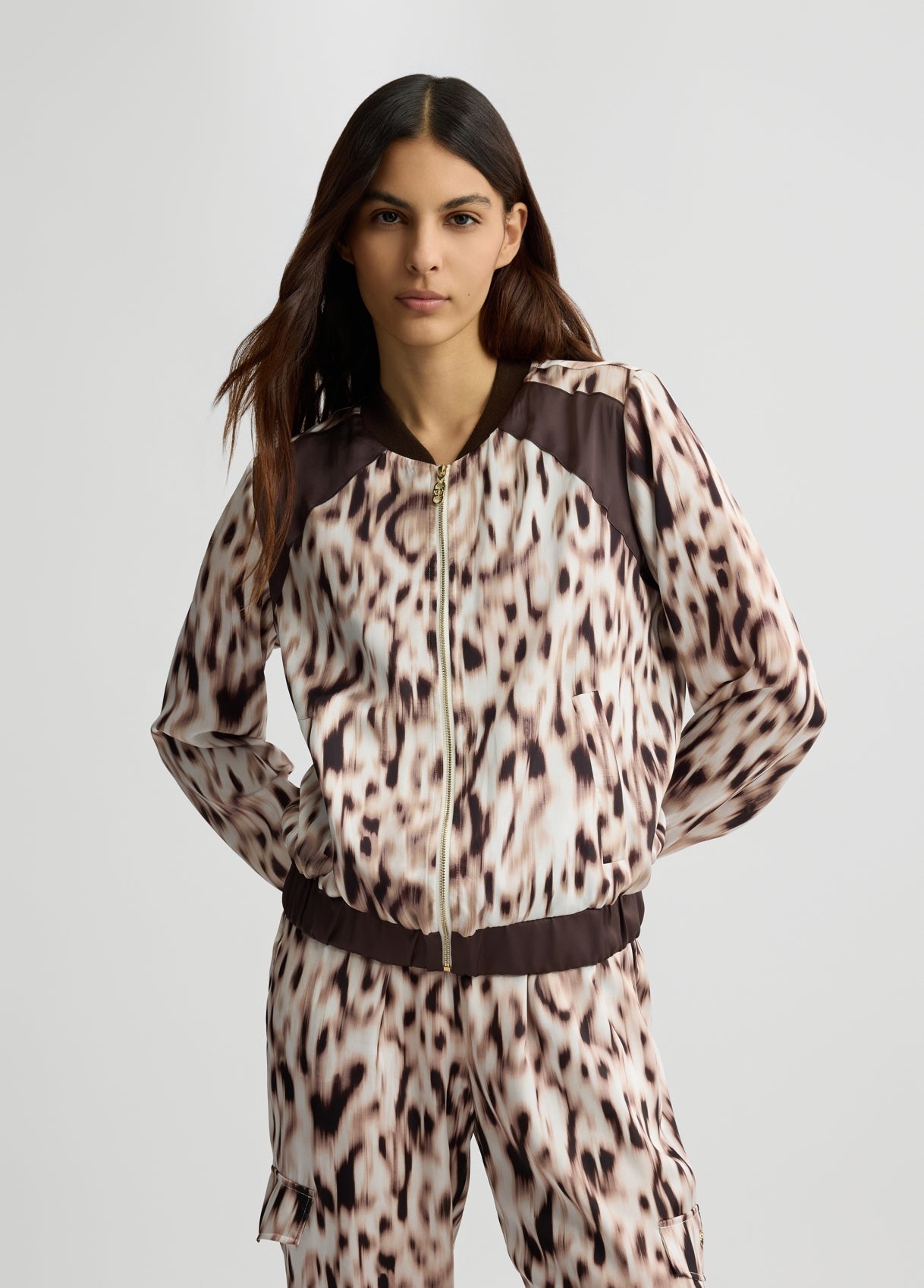 TA5197TS964M9064XXS-beige