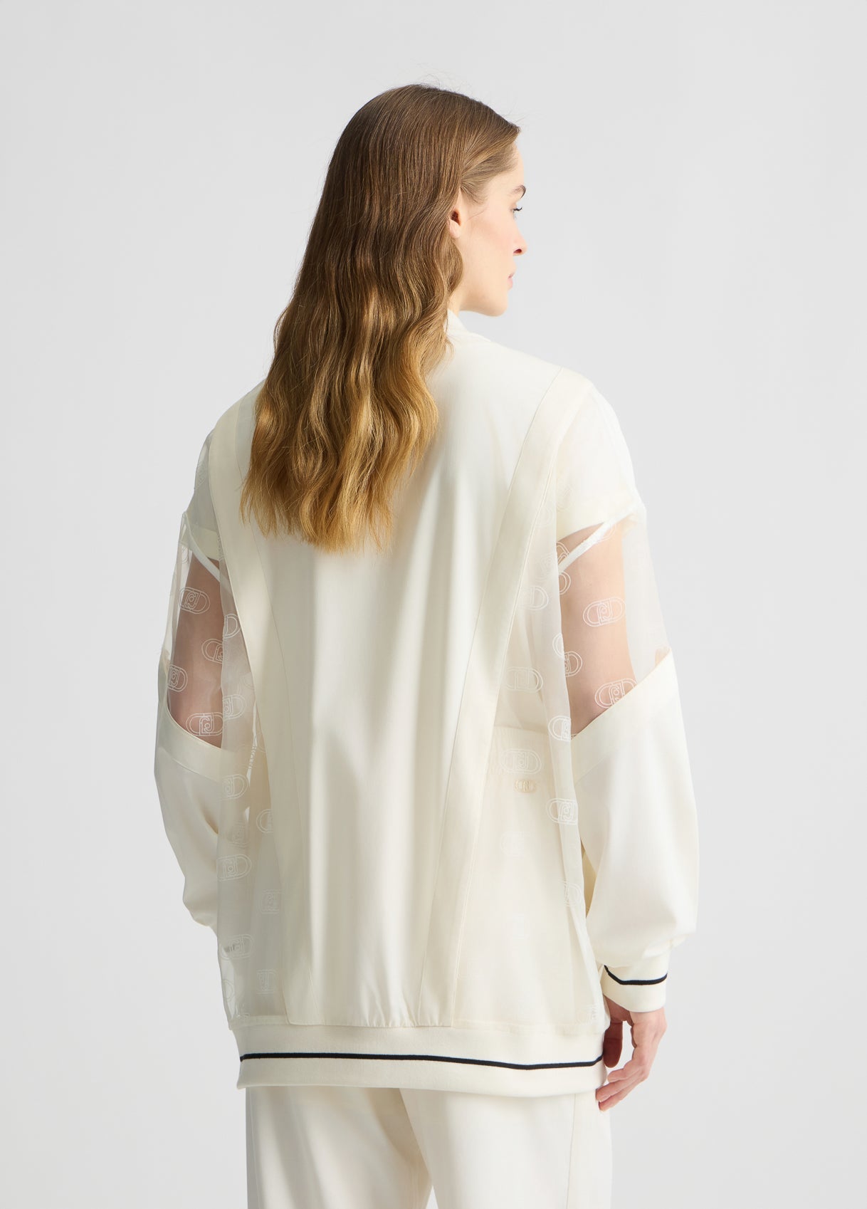 TA5200TS92210105XXS-white