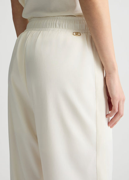 TA5204TS92210105XXS-white