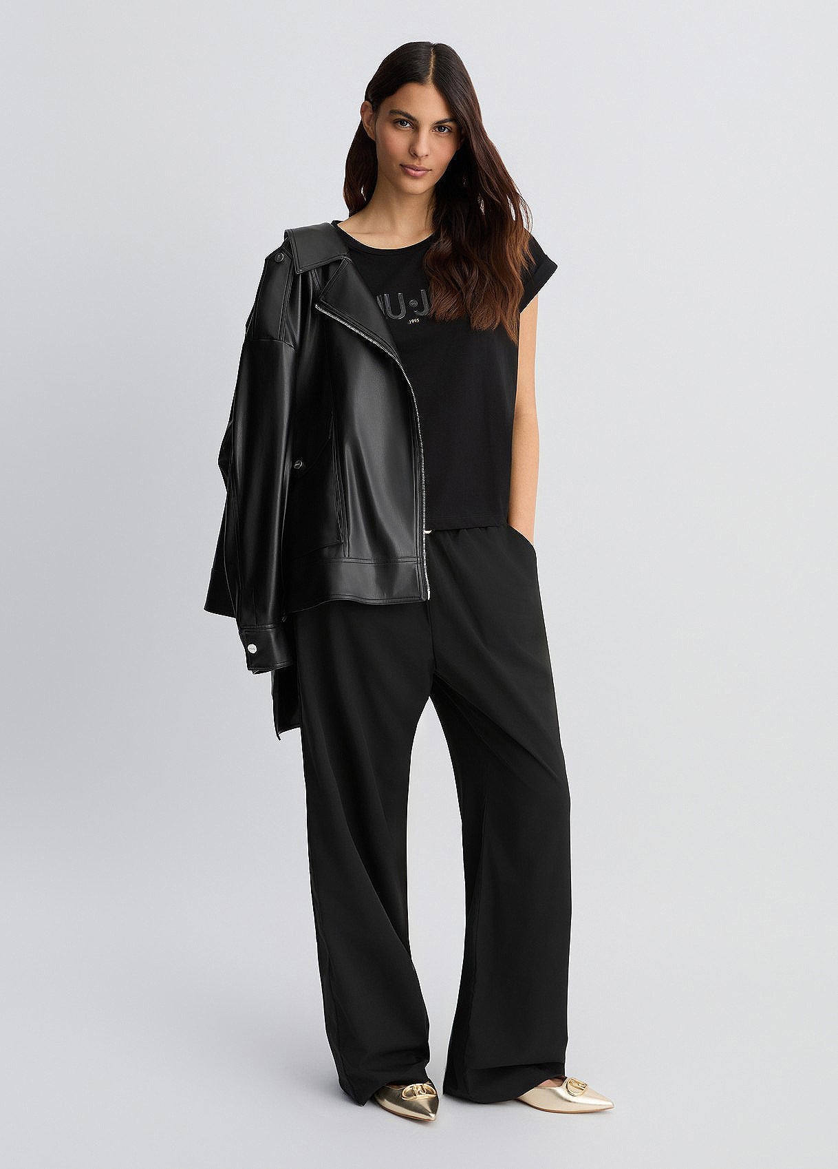 TA5204TS92222222XXS-black