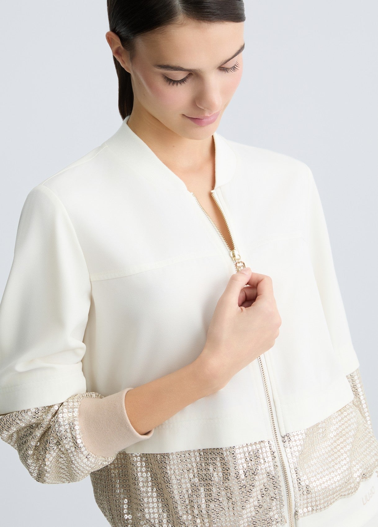 TA5260TS423M9185XXS-white