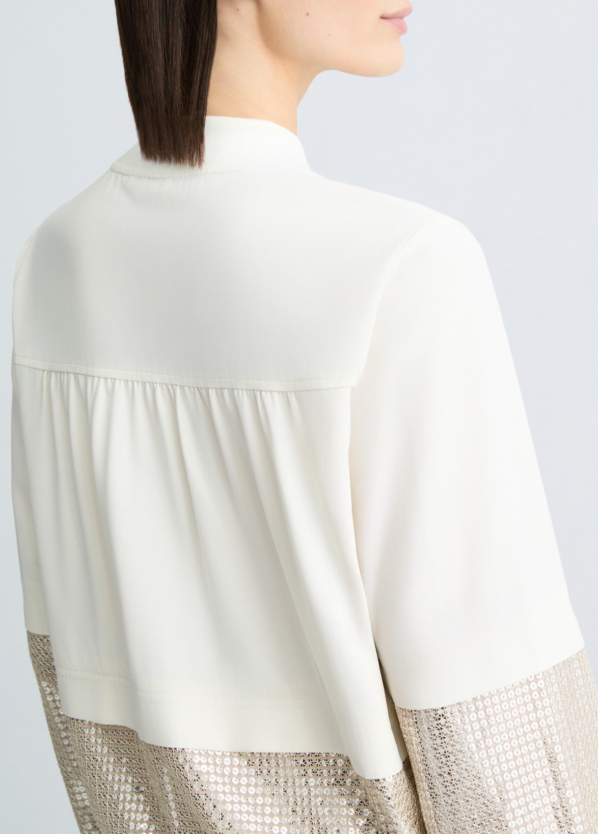 TA5260TS423M9185XXS-white