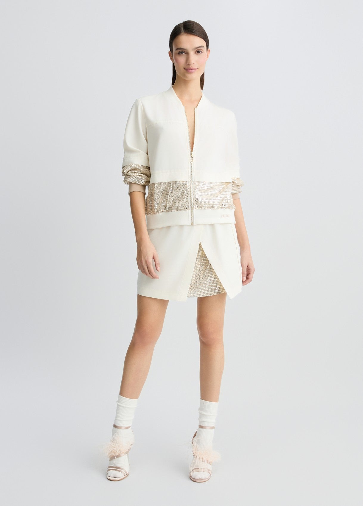 TA5260TS423M9185XXS-white