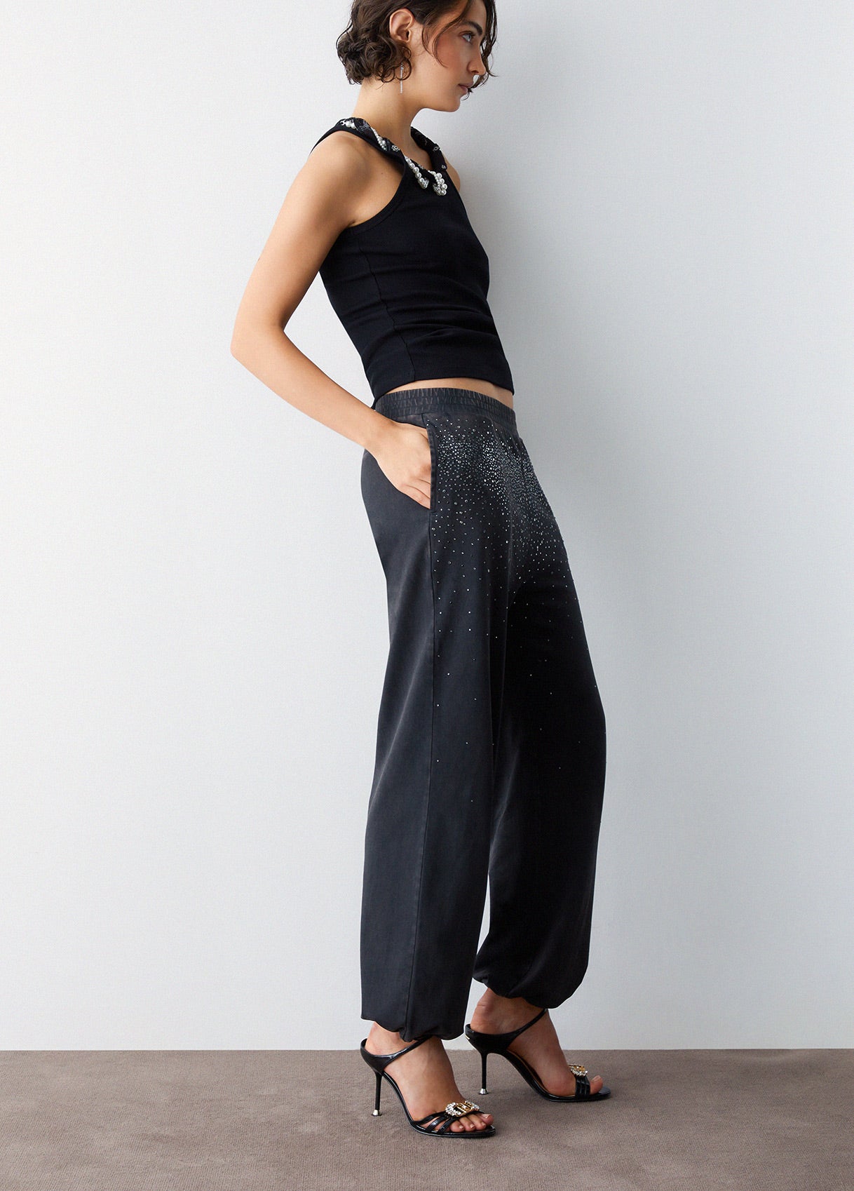 TA6102JS008P9282XXS-black