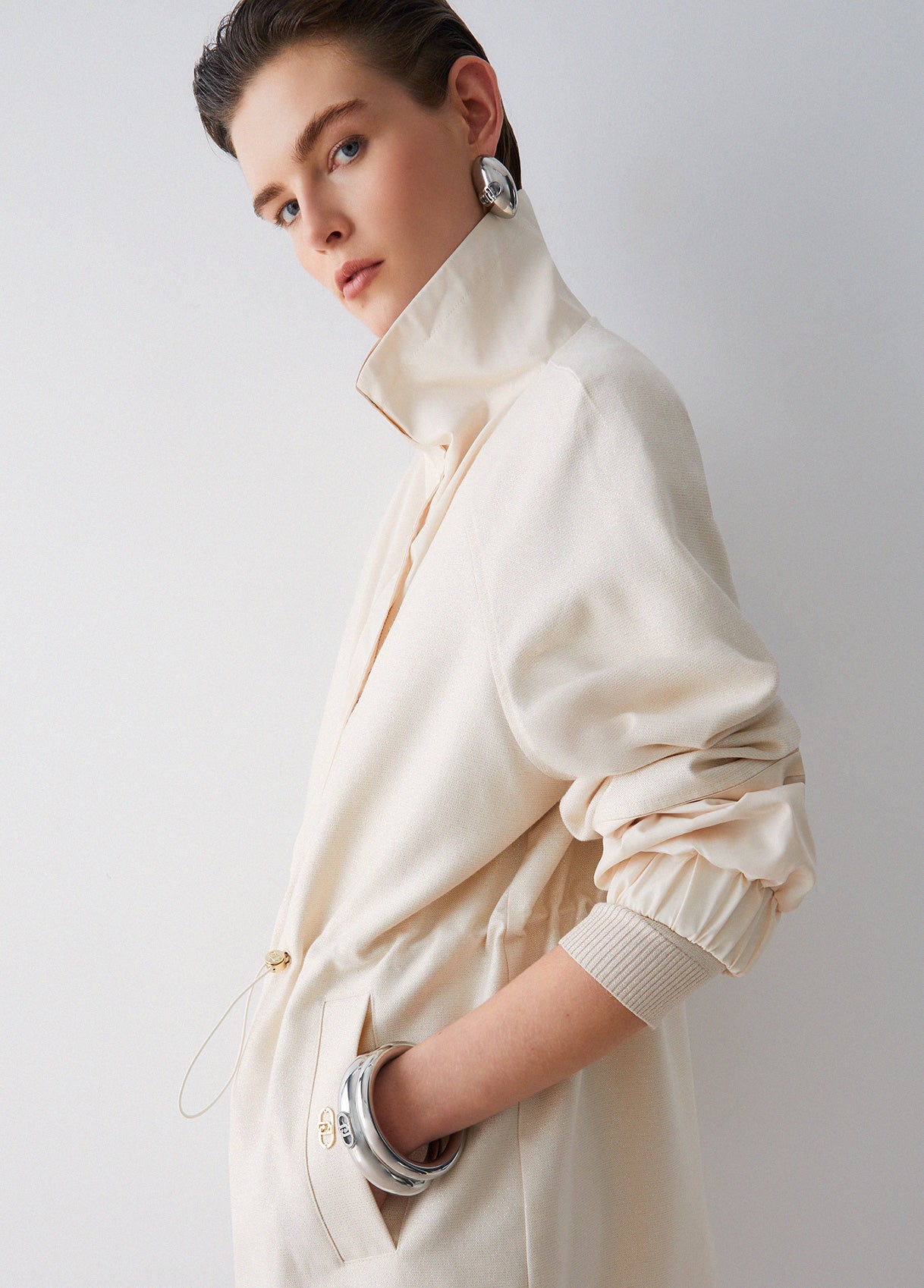TA6149T327AC3900XXS-Milky white