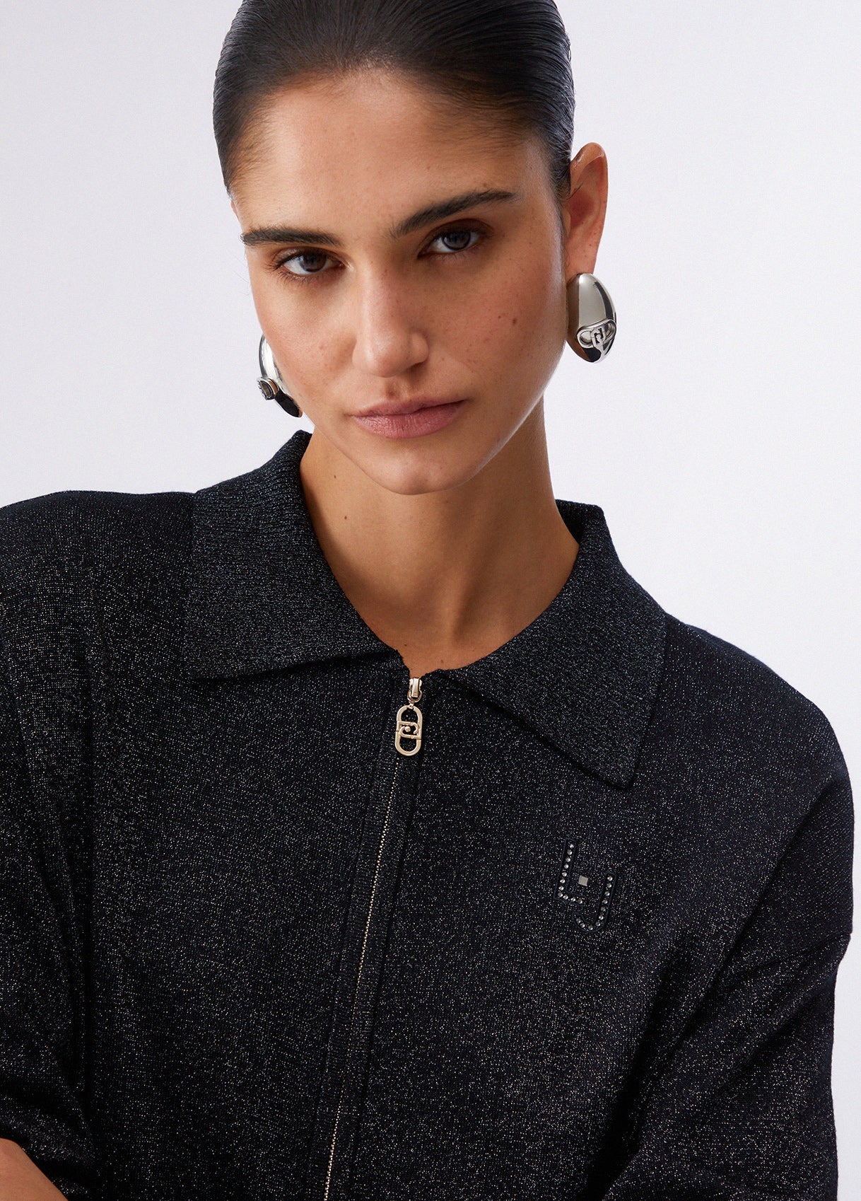 TA6245MS49I04858XXS-black