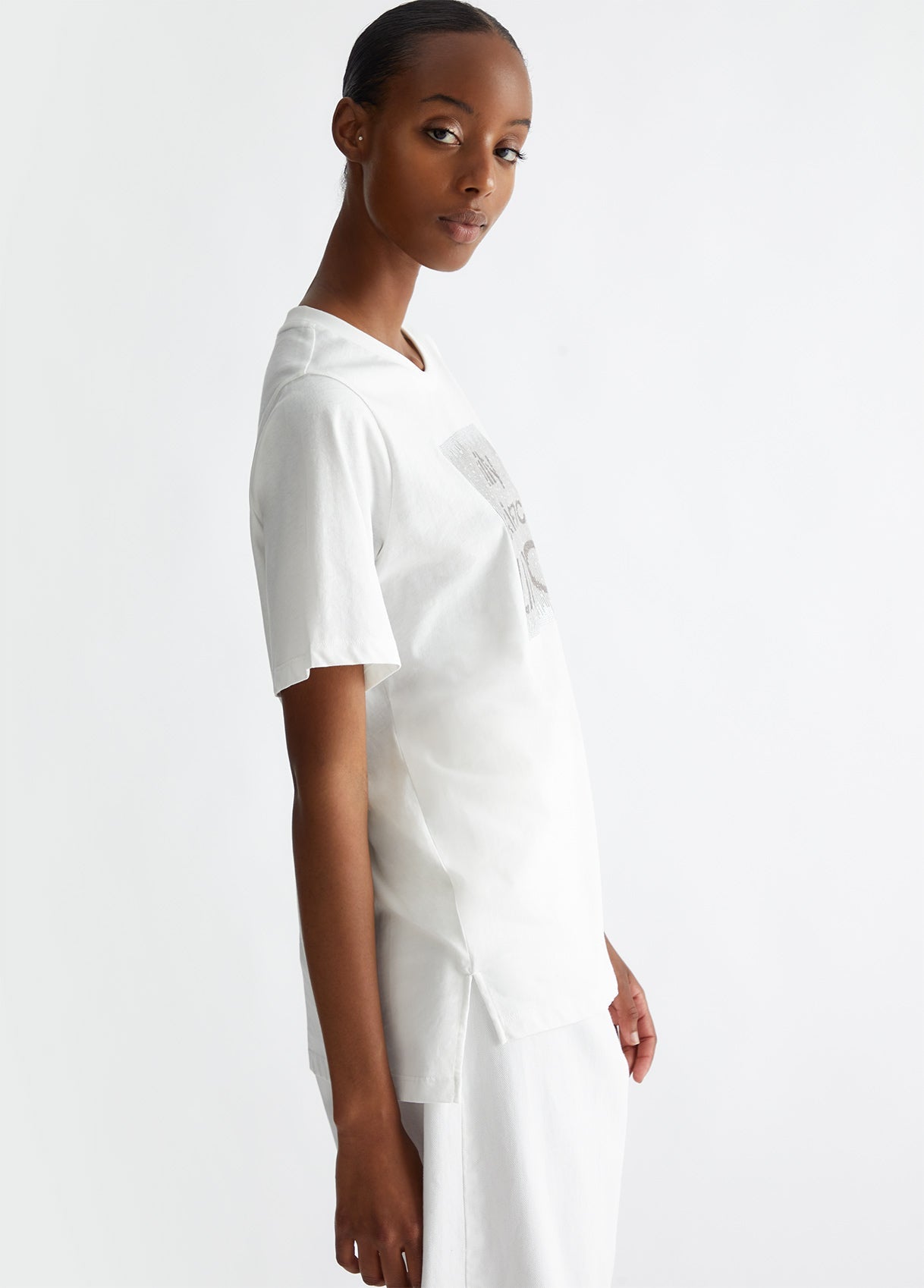 TF4020JS923N9737XXS-white/LJ Expert