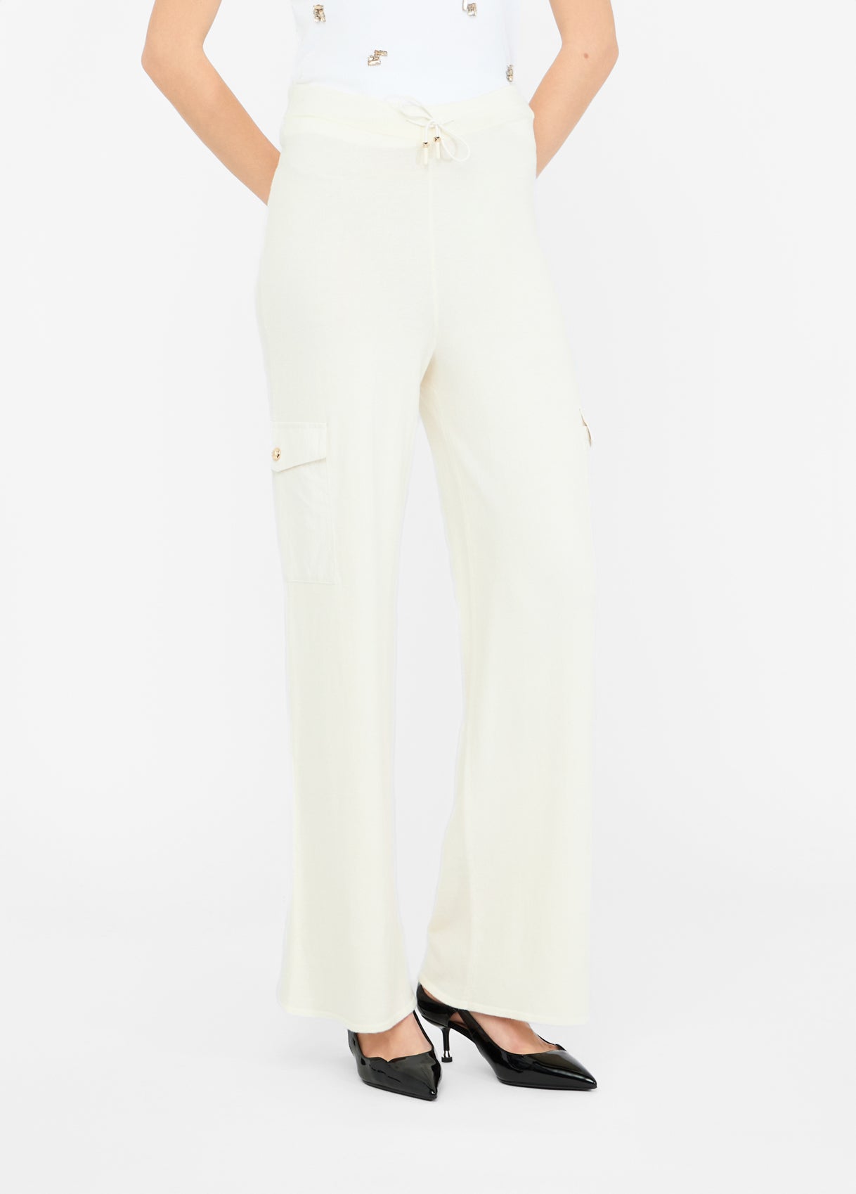 TF5041MS75L10103S-Milky white