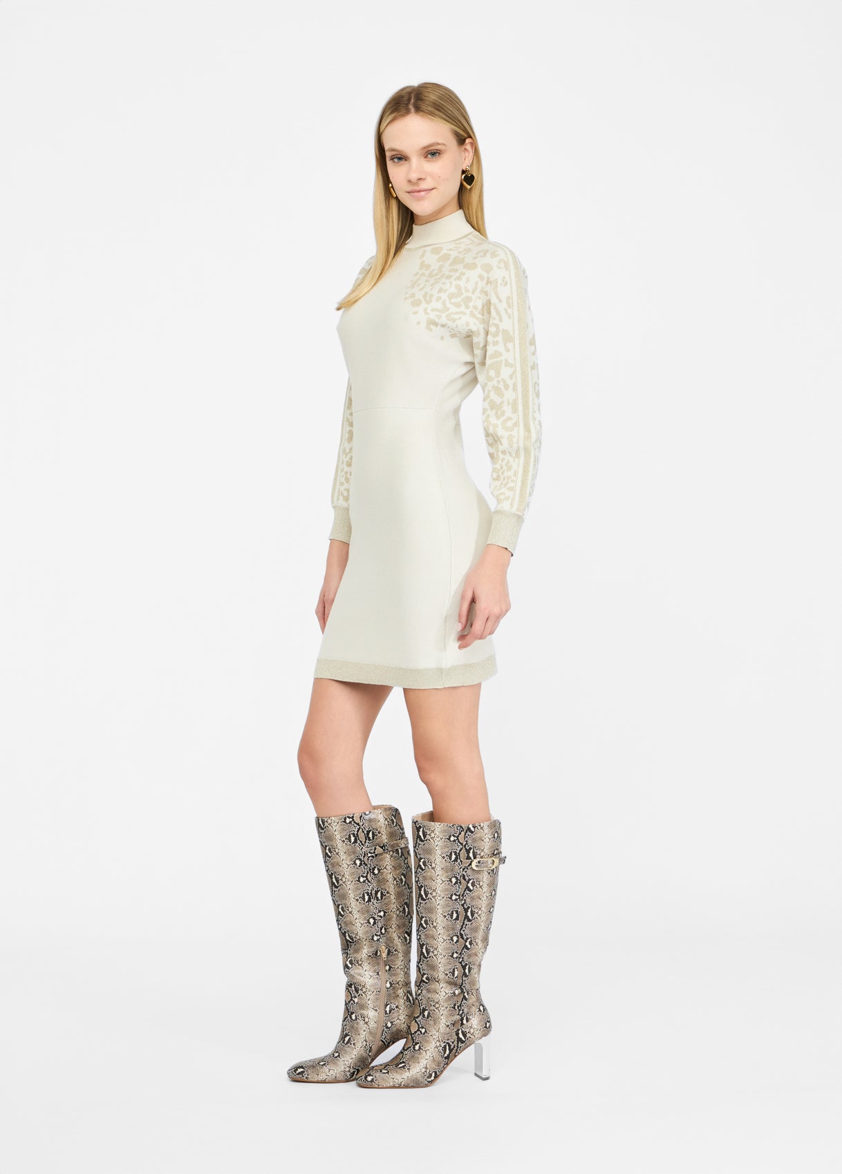 TF5176MS49IA4351XXS-Milky white
