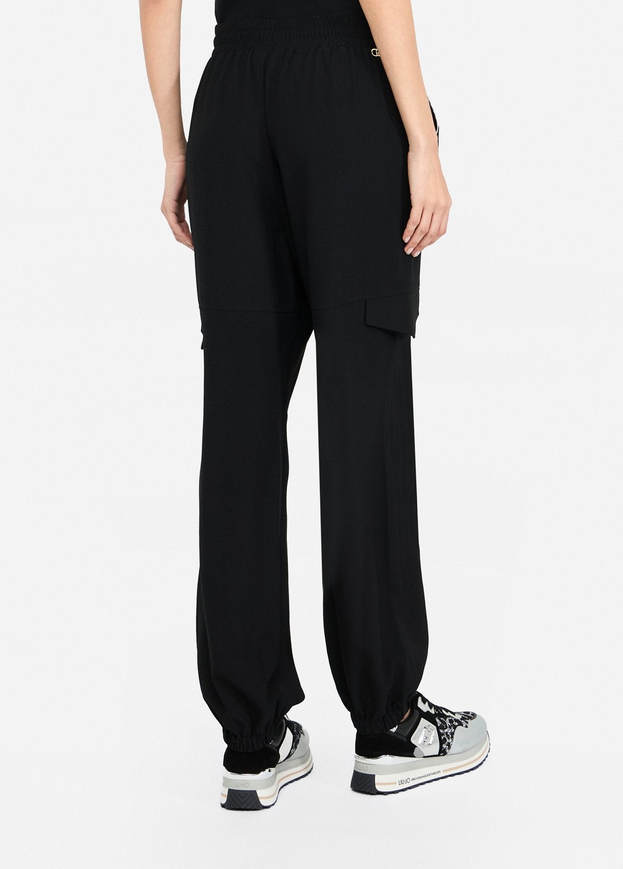 TF5263TS42303N66XXS-black
