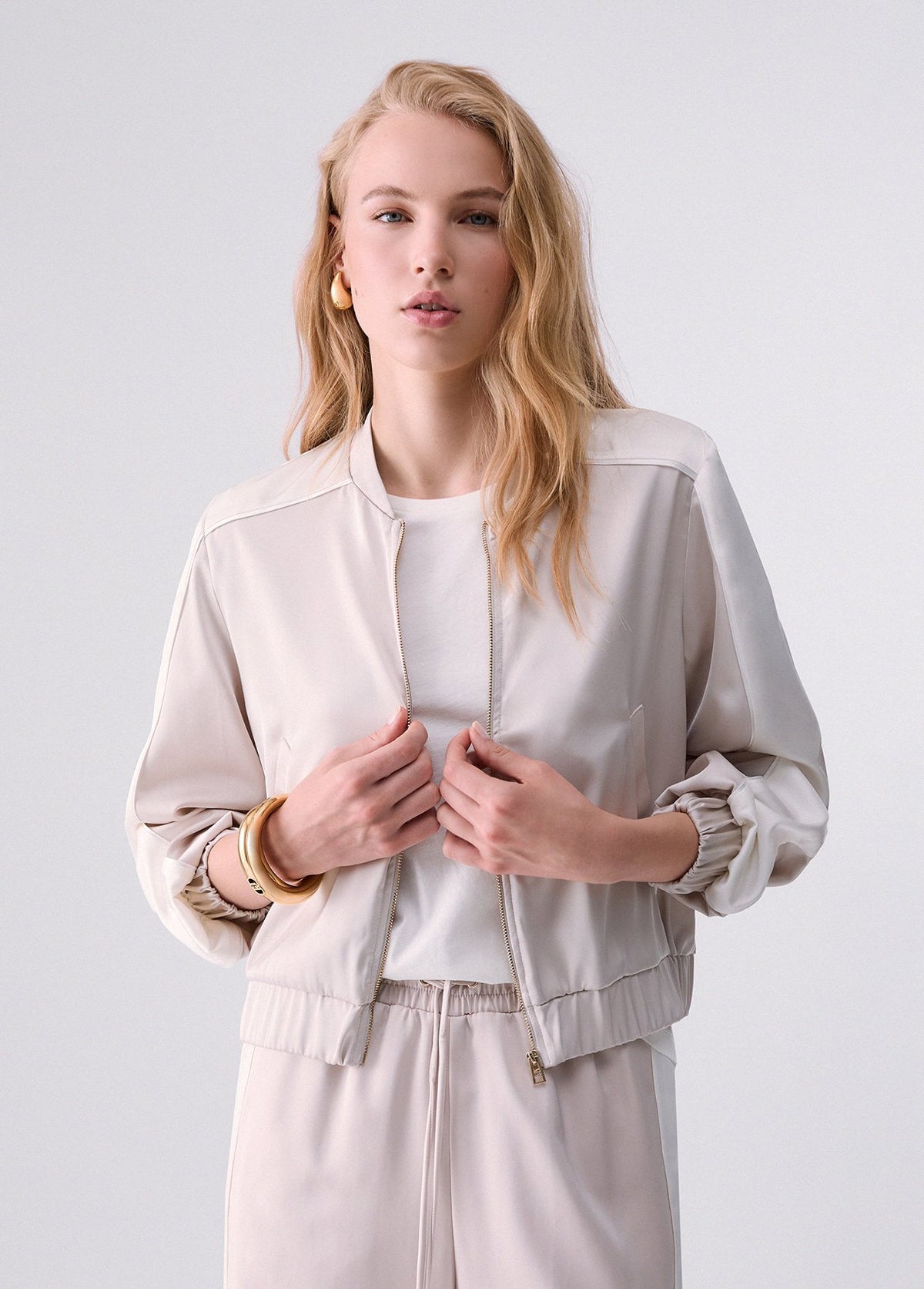 TF6039TS204D3021XXS-white