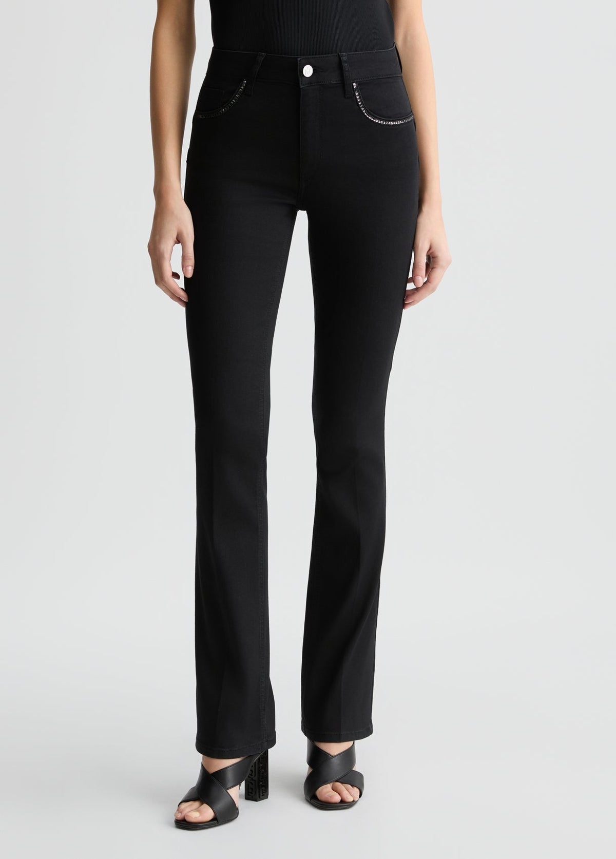 UA5025D02458717724-black denim