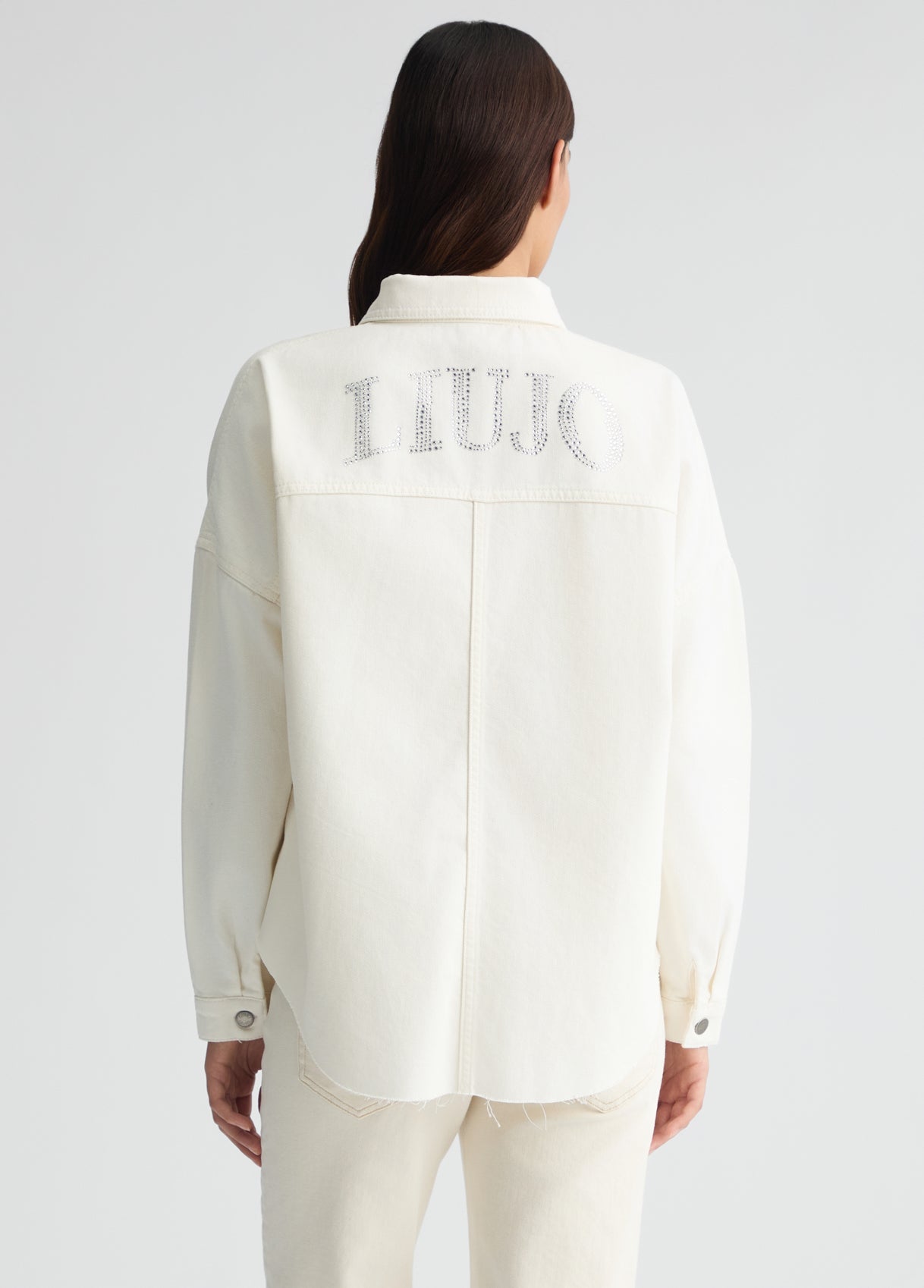 UA5165DS06910701XS-white wool