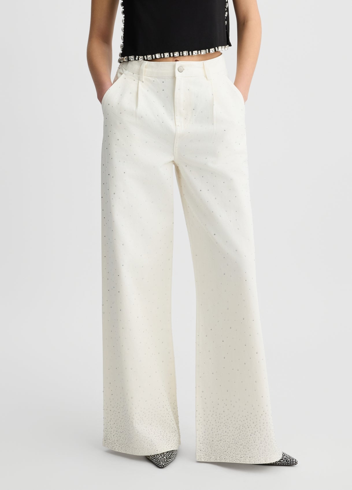 UA5168TS0991070124-white wool