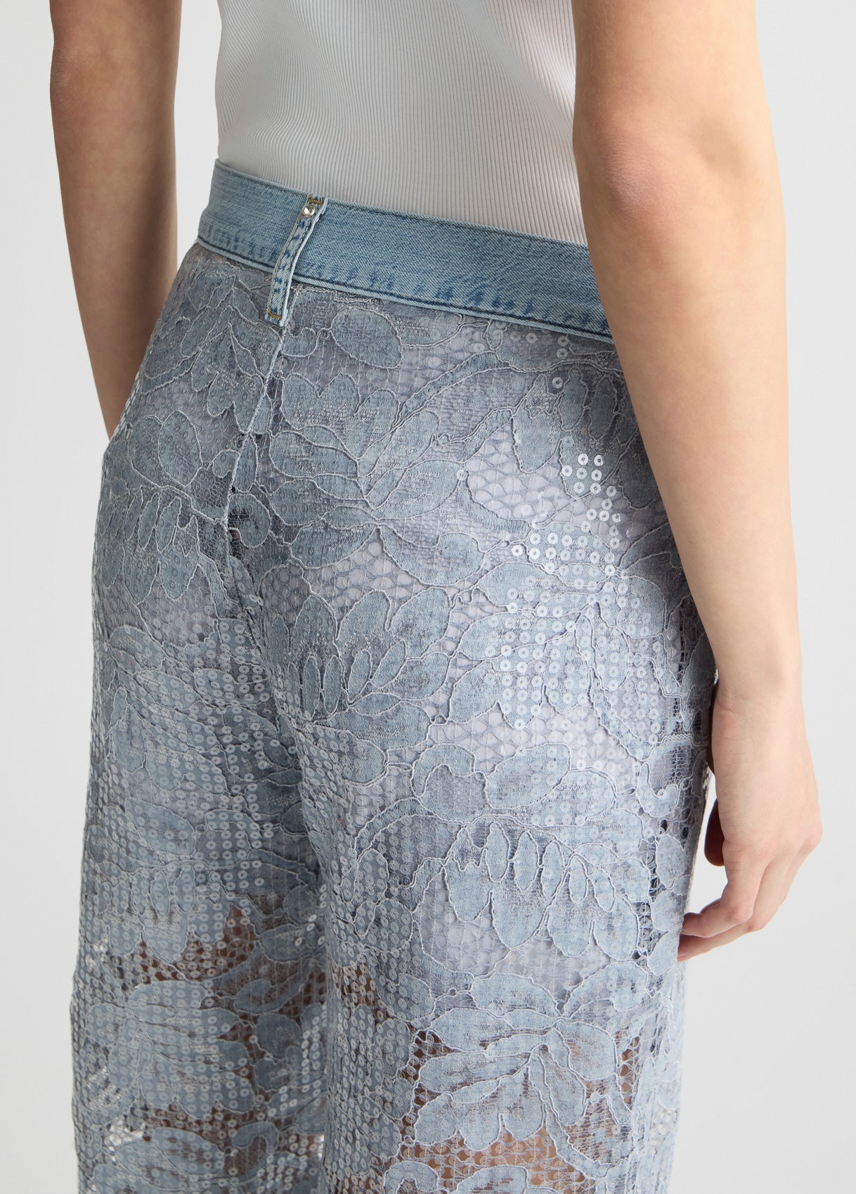 UA5223D48517882636-light denim