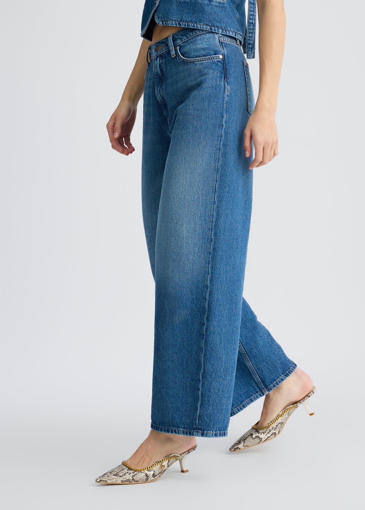 UA5252D42867887324-dark denim
