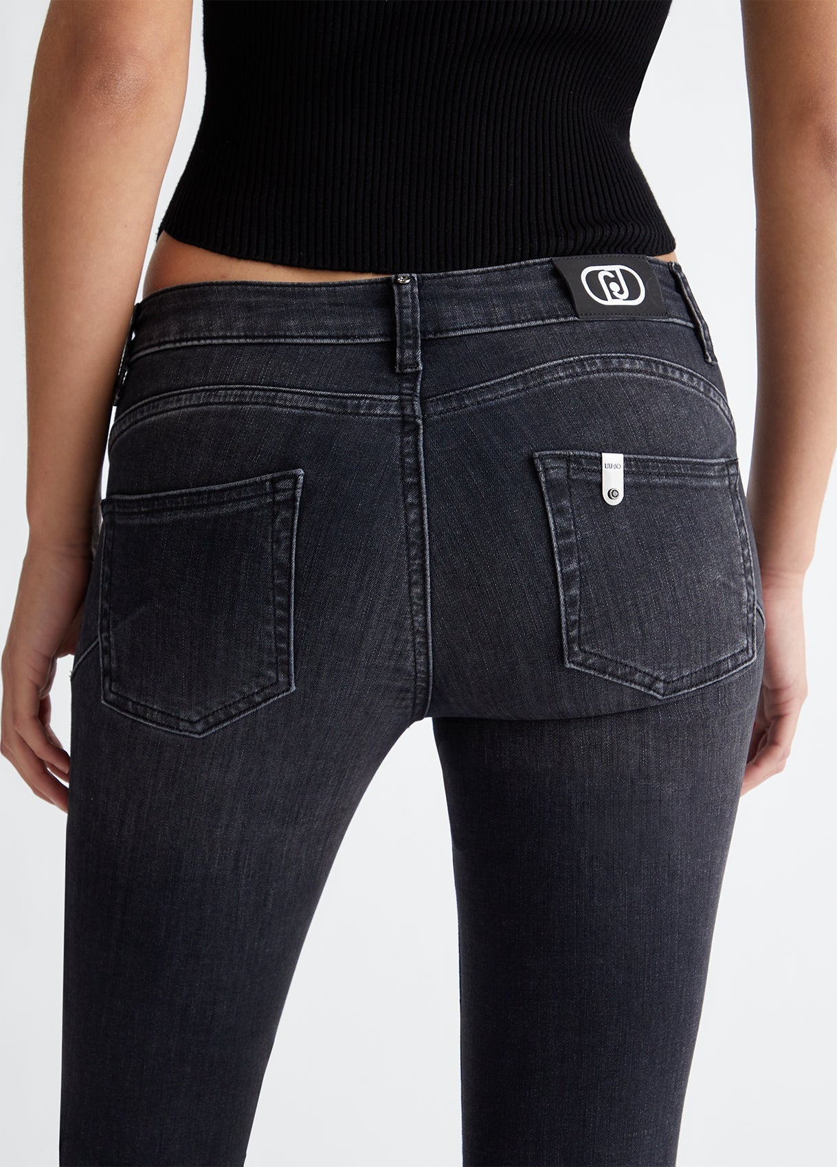 UF4006D48118826824-black denim