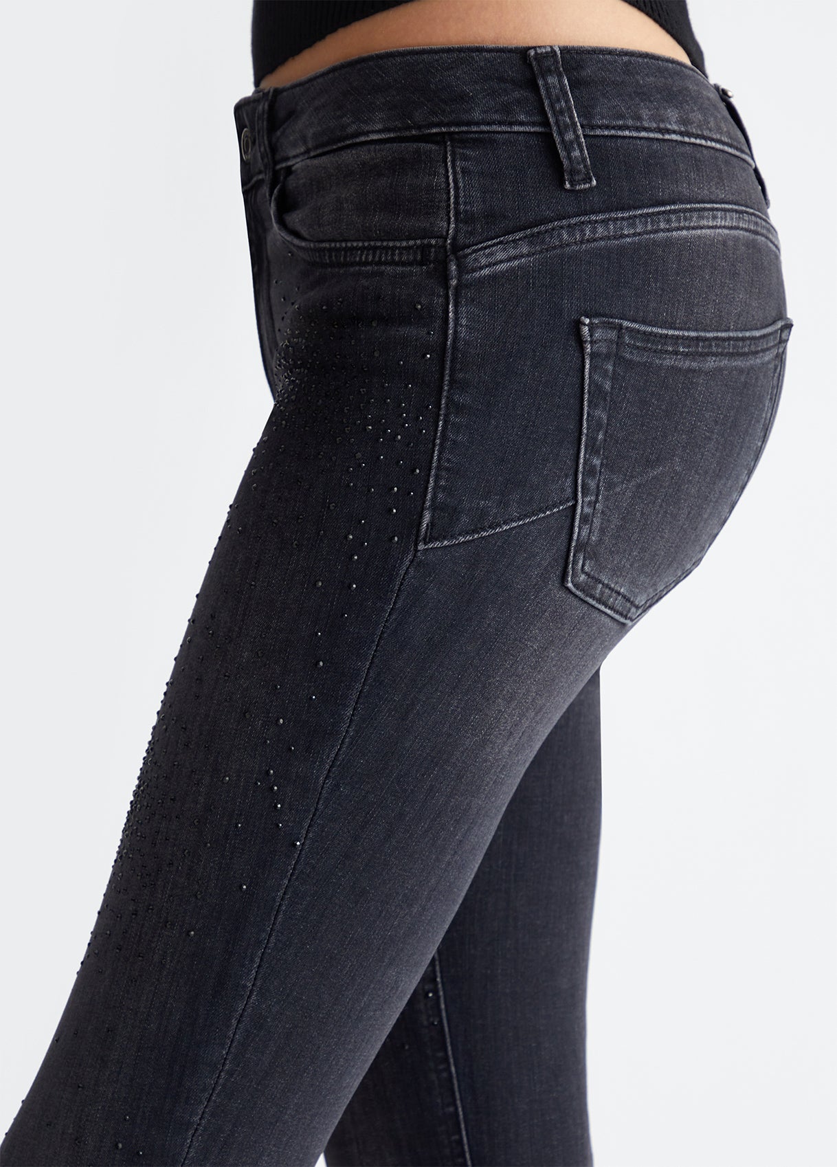 UF4006D48118826824-black denim