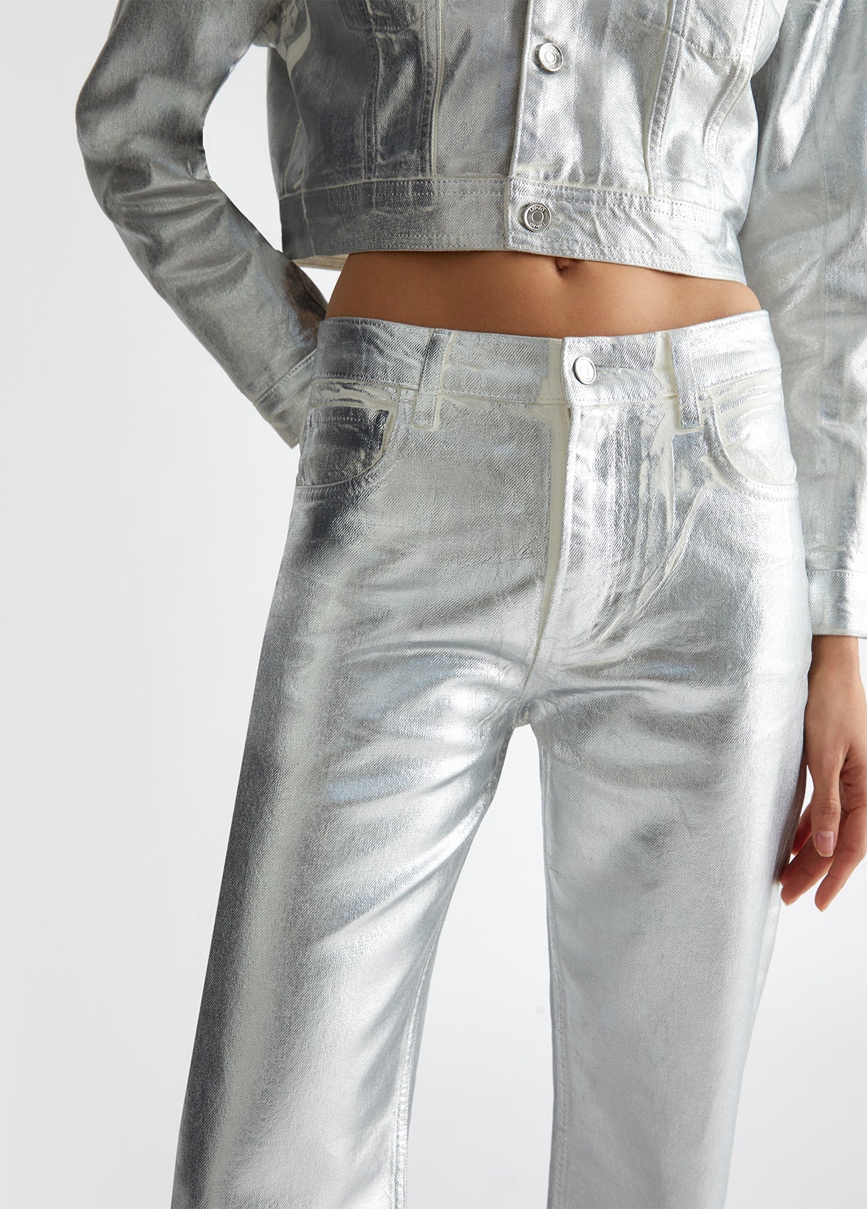 UF4085T4443N986024-silver tone