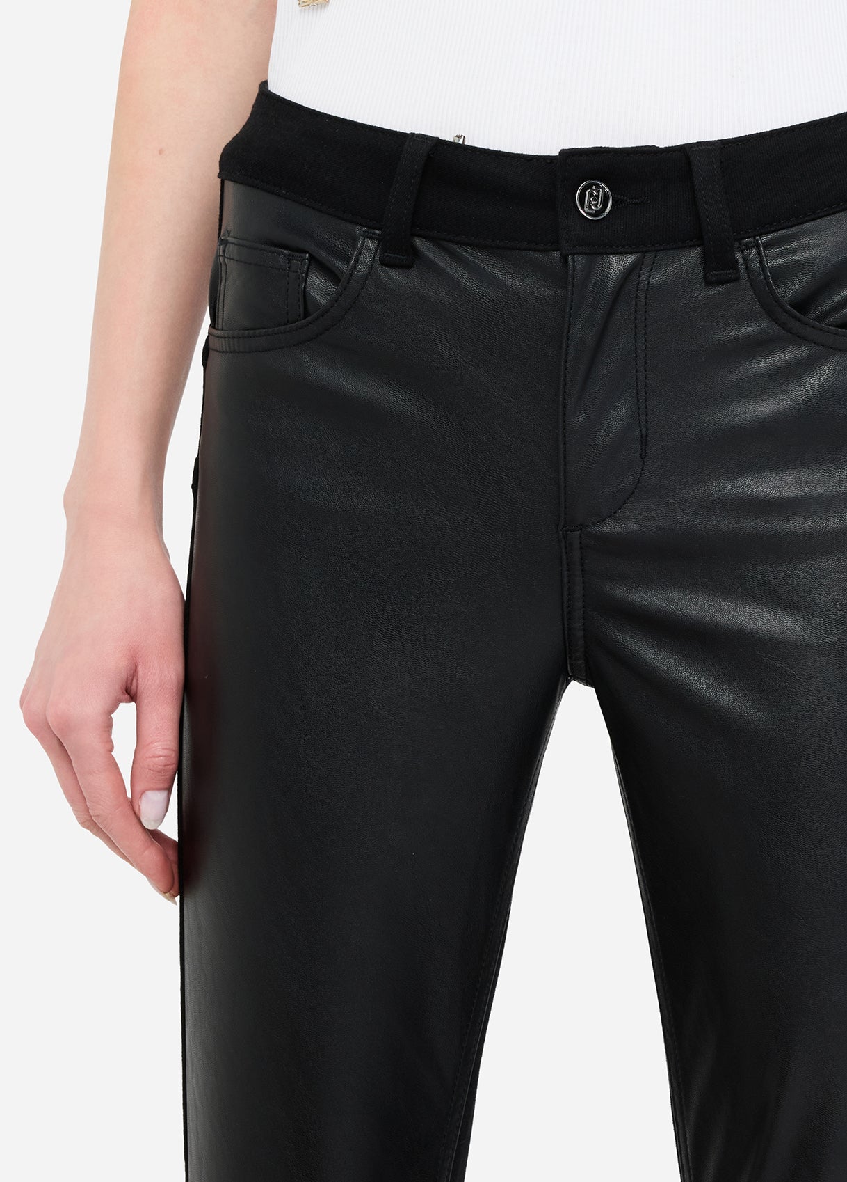 UF5035E07472222224-black