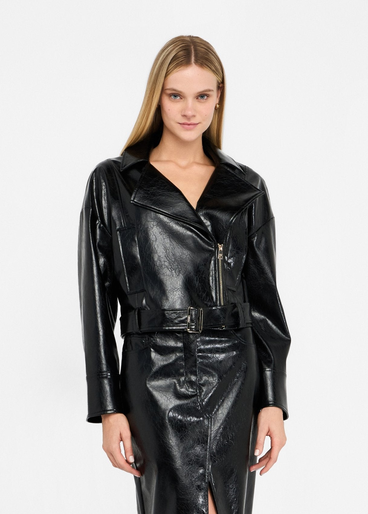 UF5231E1038U982238-black denim