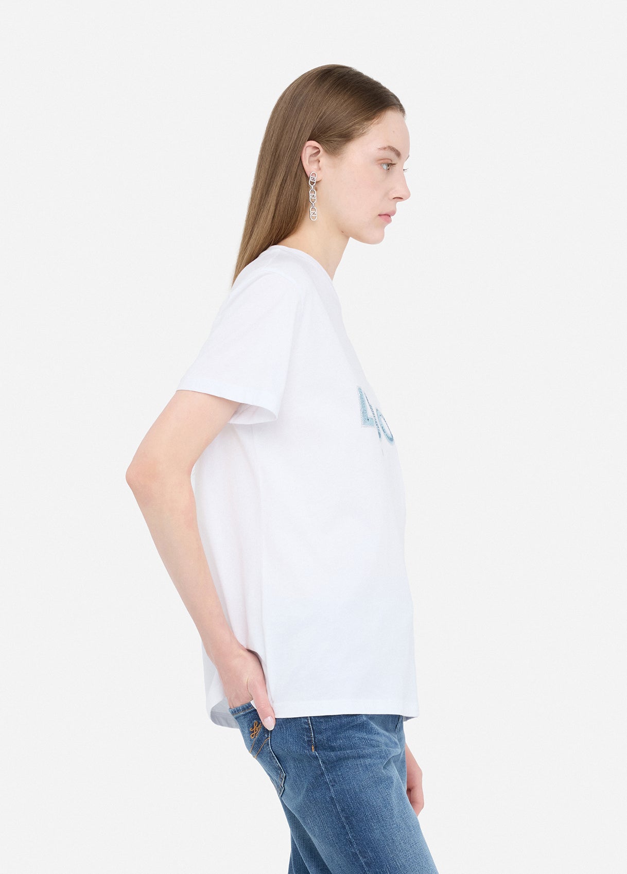 UF5260JS923M9793XS-white