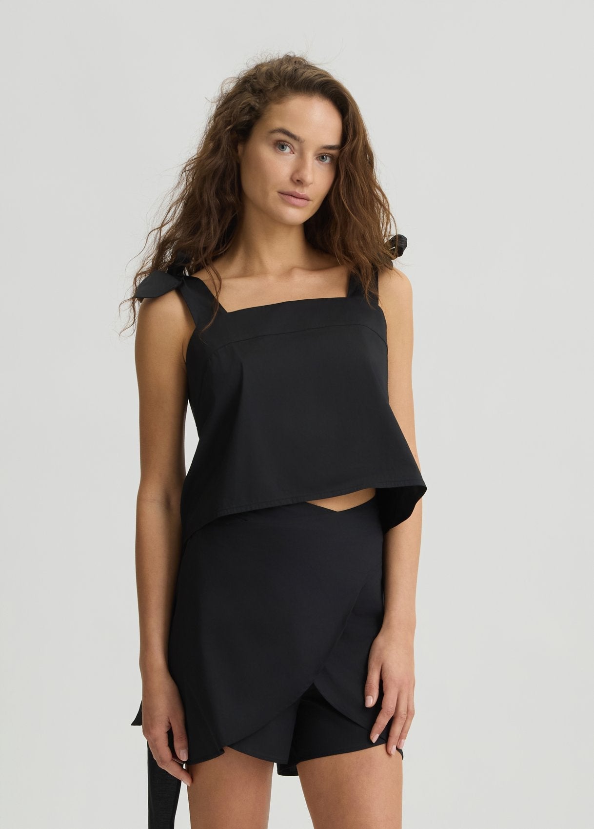 VA5064TS33022222XS-black