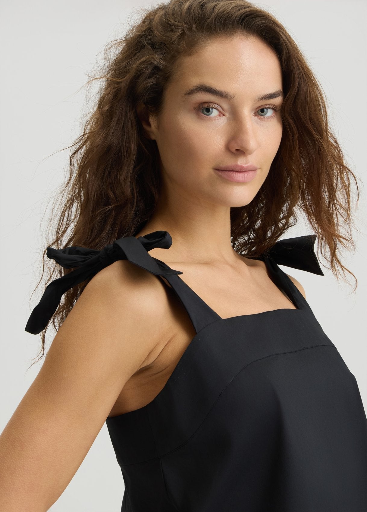 VA5064TS33022222XS-black