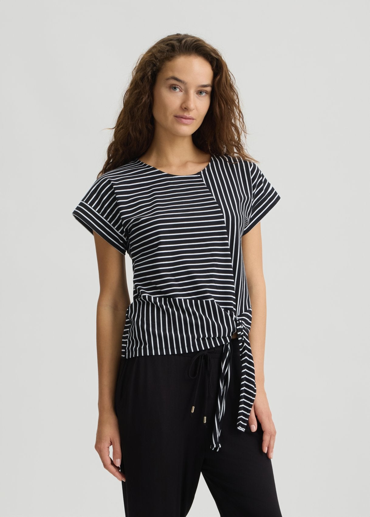 VA5182J4909M9173S-black