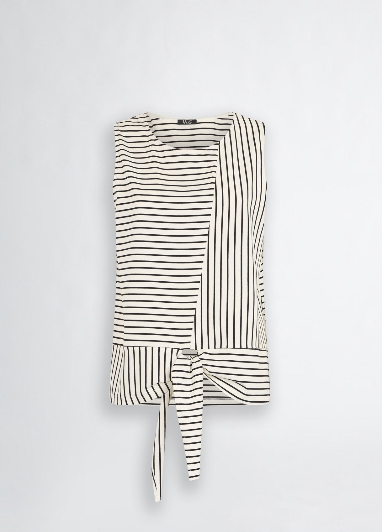 VA5183J4909M9172S-black and white stripes