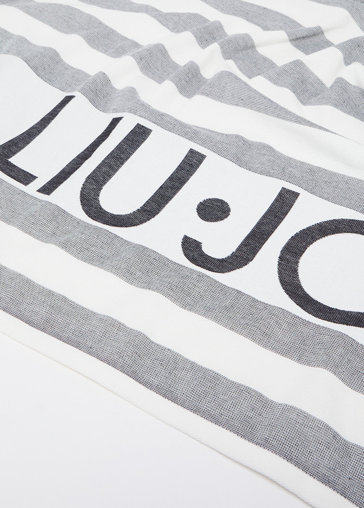 VA5198T030022222T.U.-black