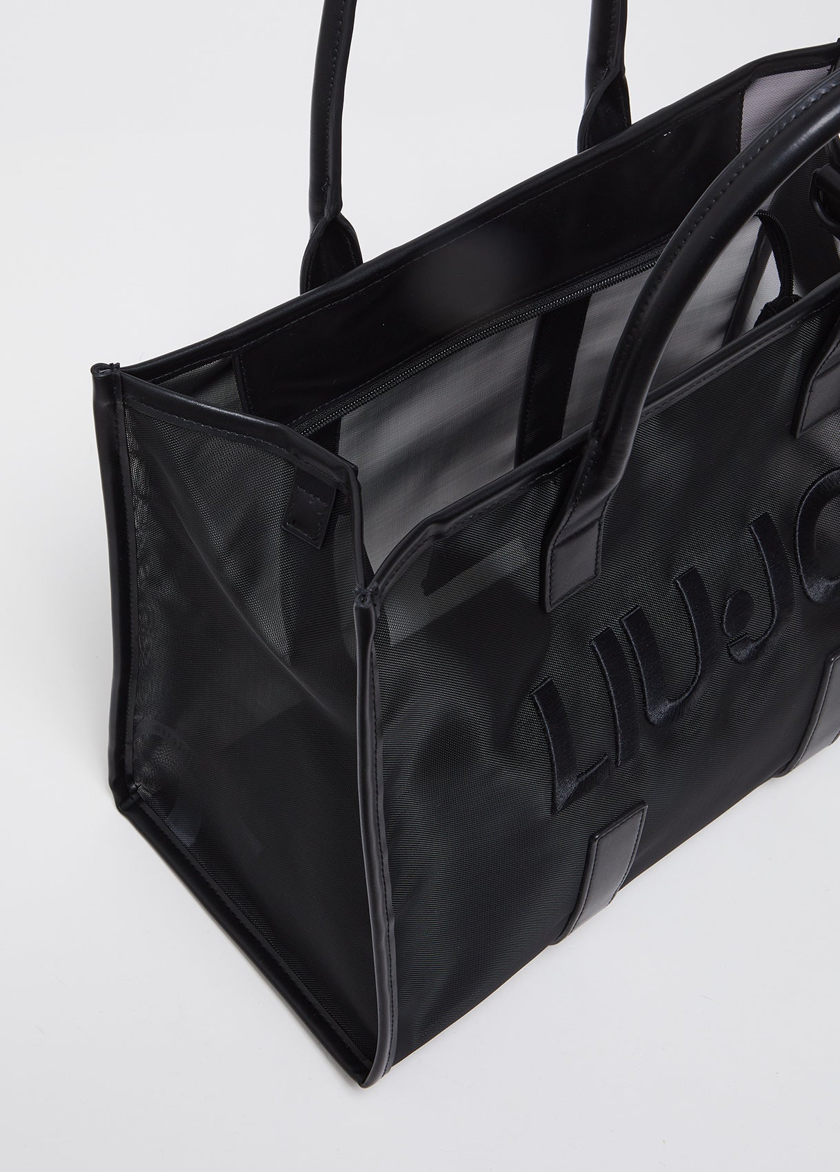 VA5205J466022222T.U.-black