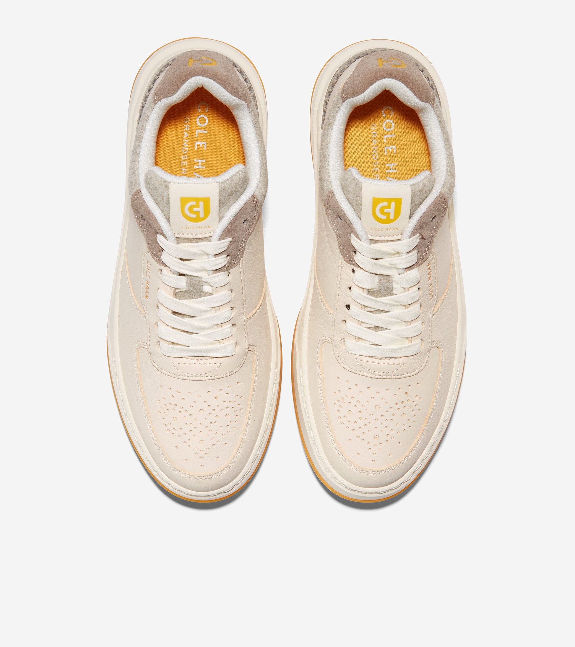 W26974-Women's GrandPrø Crossover Sneaker-Oat-Fleece-Ivory