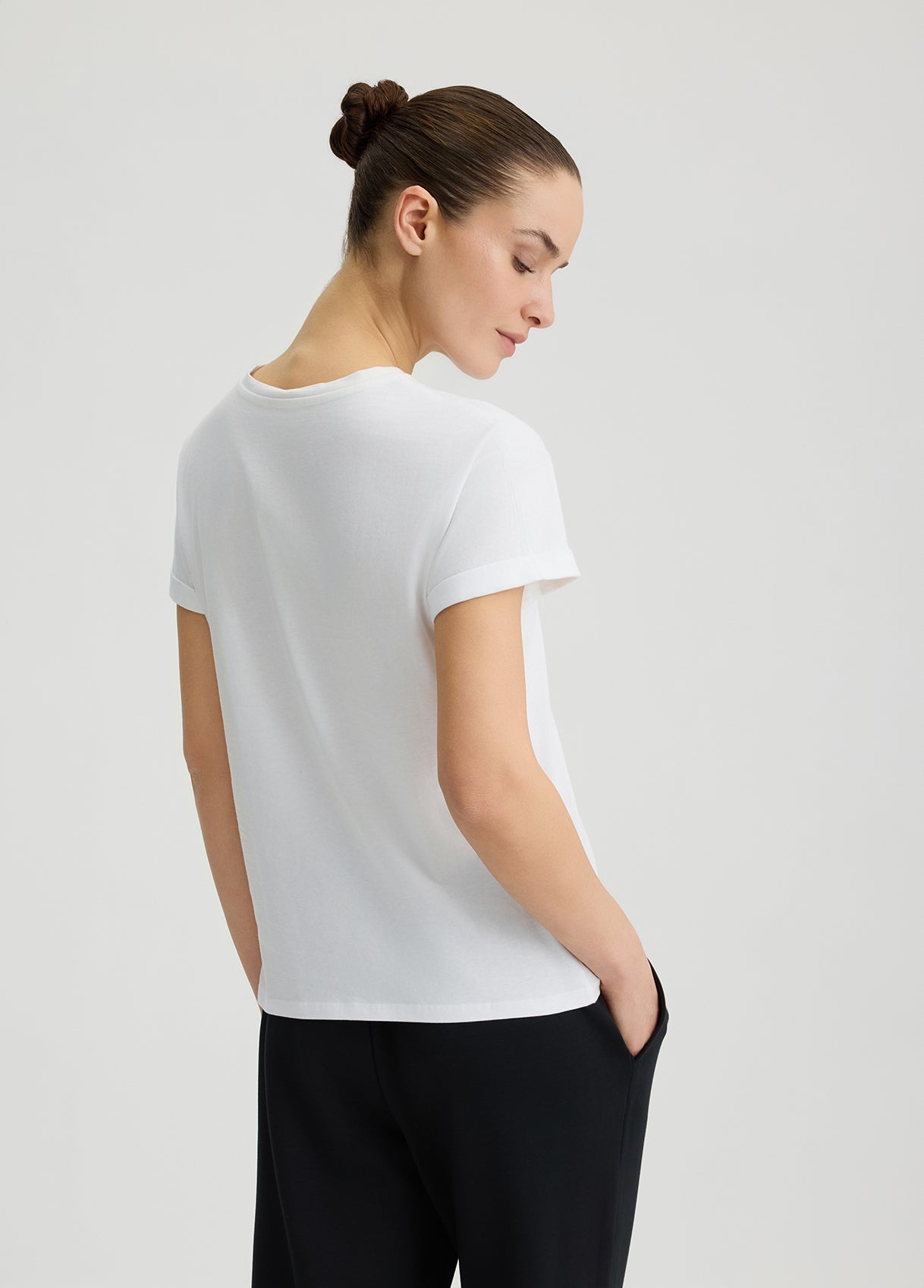 WA5145J4893M9446S-white