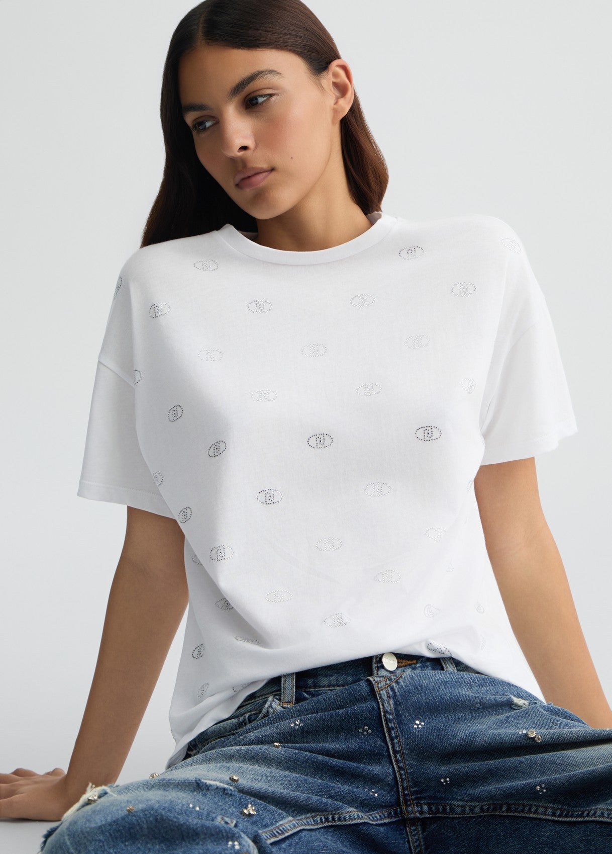 WA5147JS923M9497S-white monogram