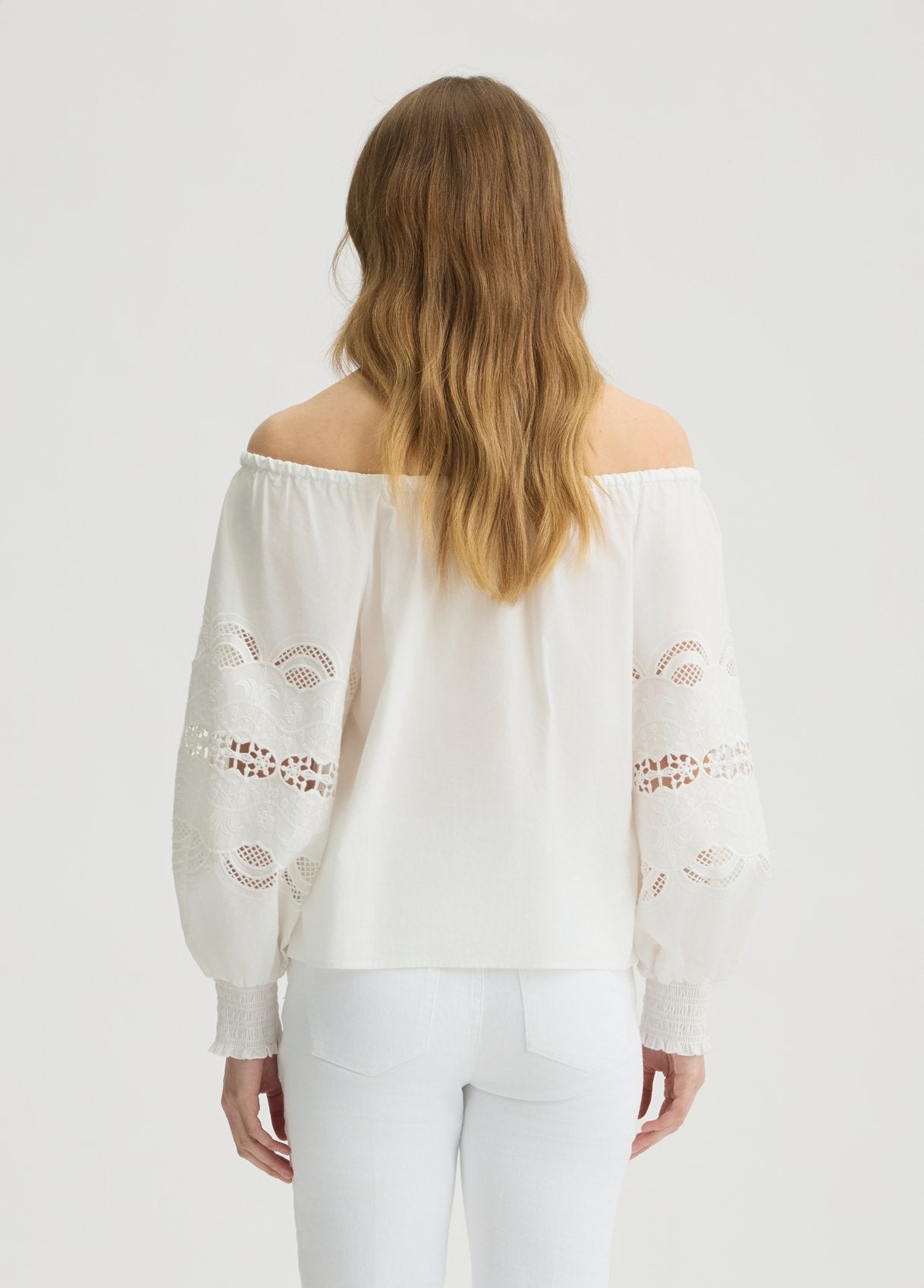 WA5257T48532030438-white