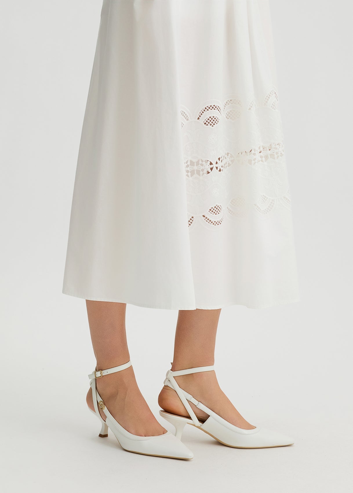 WA5258T48532030436-white