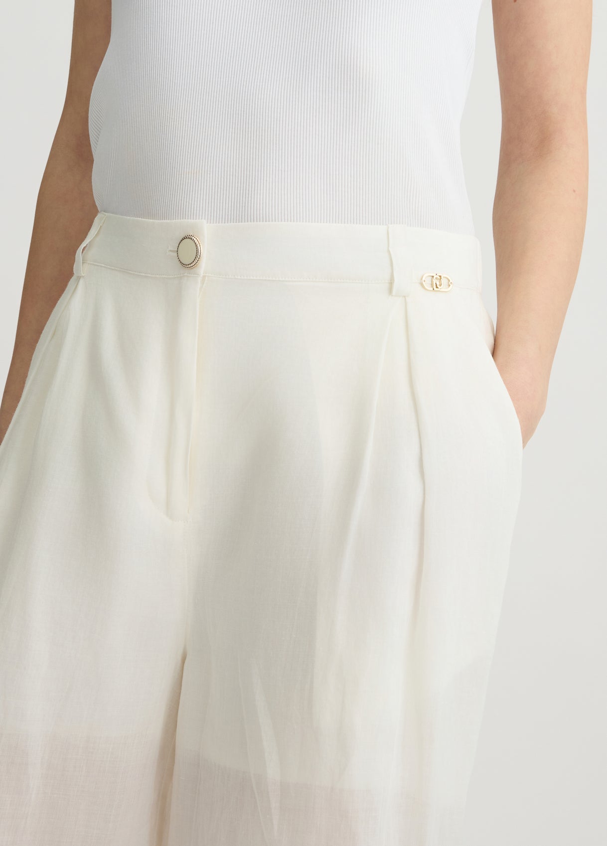 WA5484T68621070138-white wool