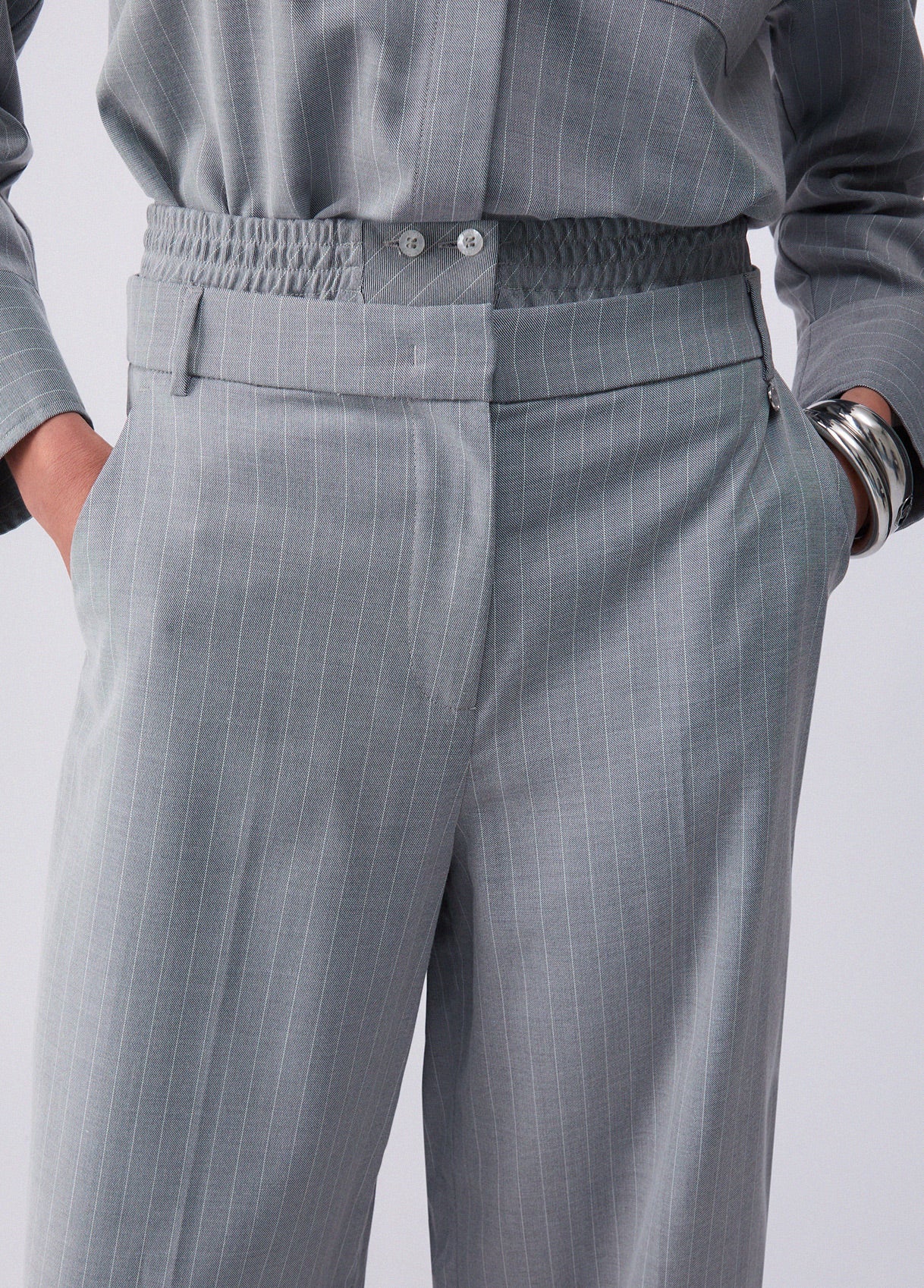 WA6099T349AP968636-grey pinstripe